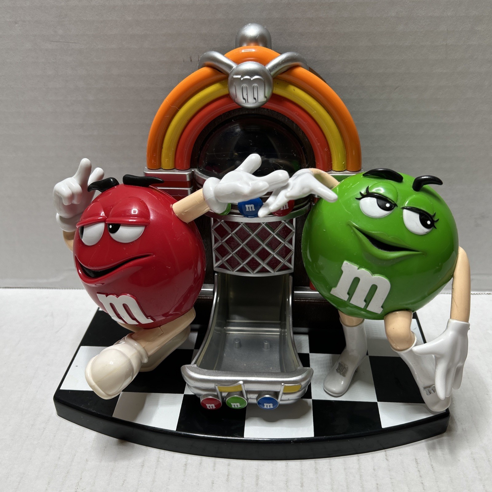 M&M’s Collectible JukeBox Candy /Nut Dispenser