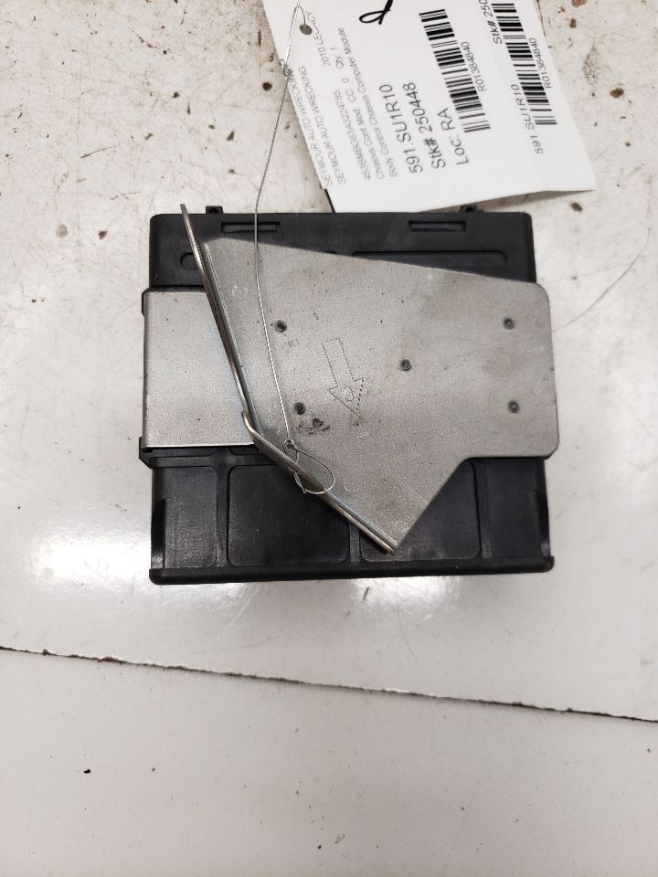 2010 Subaru Legacy Control Module OEM 1384840