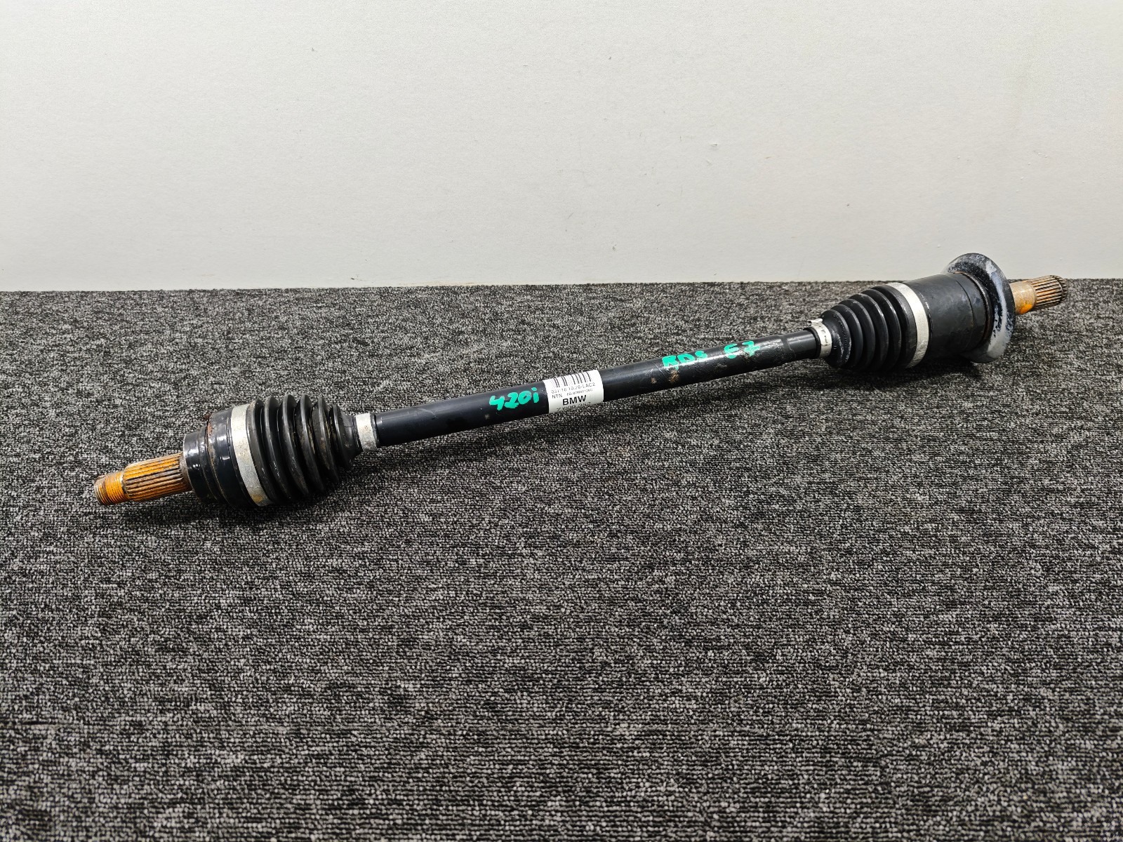 BMW 1 2 3 4 SERIE F20 F22 F30 F32 F36 REAR RIGHT DRIVESHAFT OUTPUT SHAFT 7609352