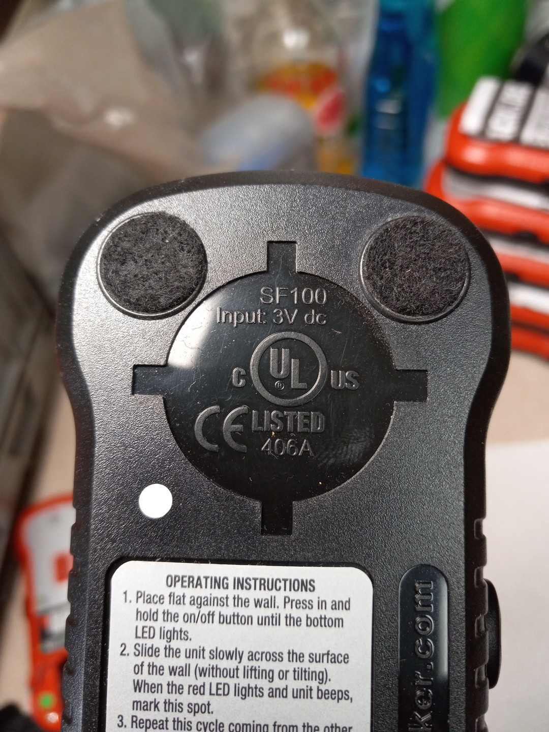 Black and Decker SF100 Stud & Metal Sensor Finder LED Indicators