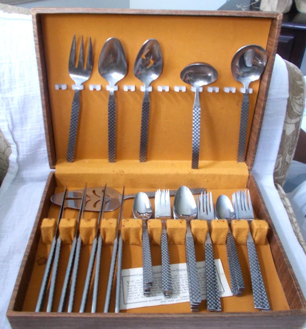 SUPREME CUTLERY NOS In Case Stainless Steel 54 Piece Set Made Japan