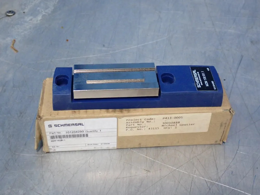 SCHMERSAL LOCKING GUARD MZM 100 B1.1