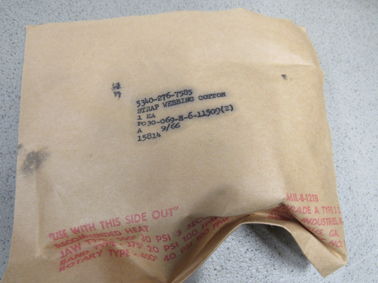 US Vietnam Era Webbing Strap NOS DATED 9/1966 1" X 27" INCHES OG 107 GP