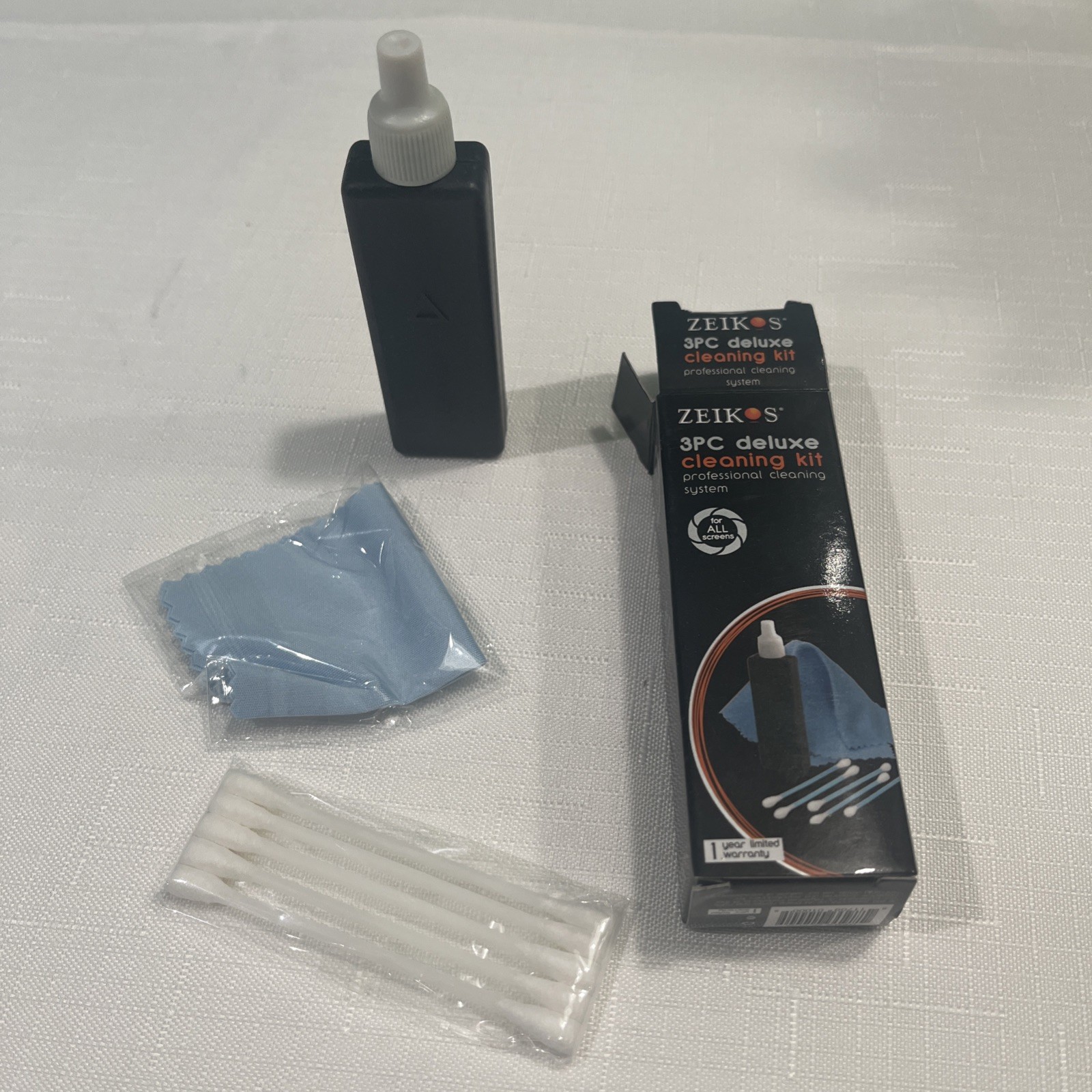 Zeikos 5pc Digital Camera Accessory Kit For Digital Cameras. New Opened Box