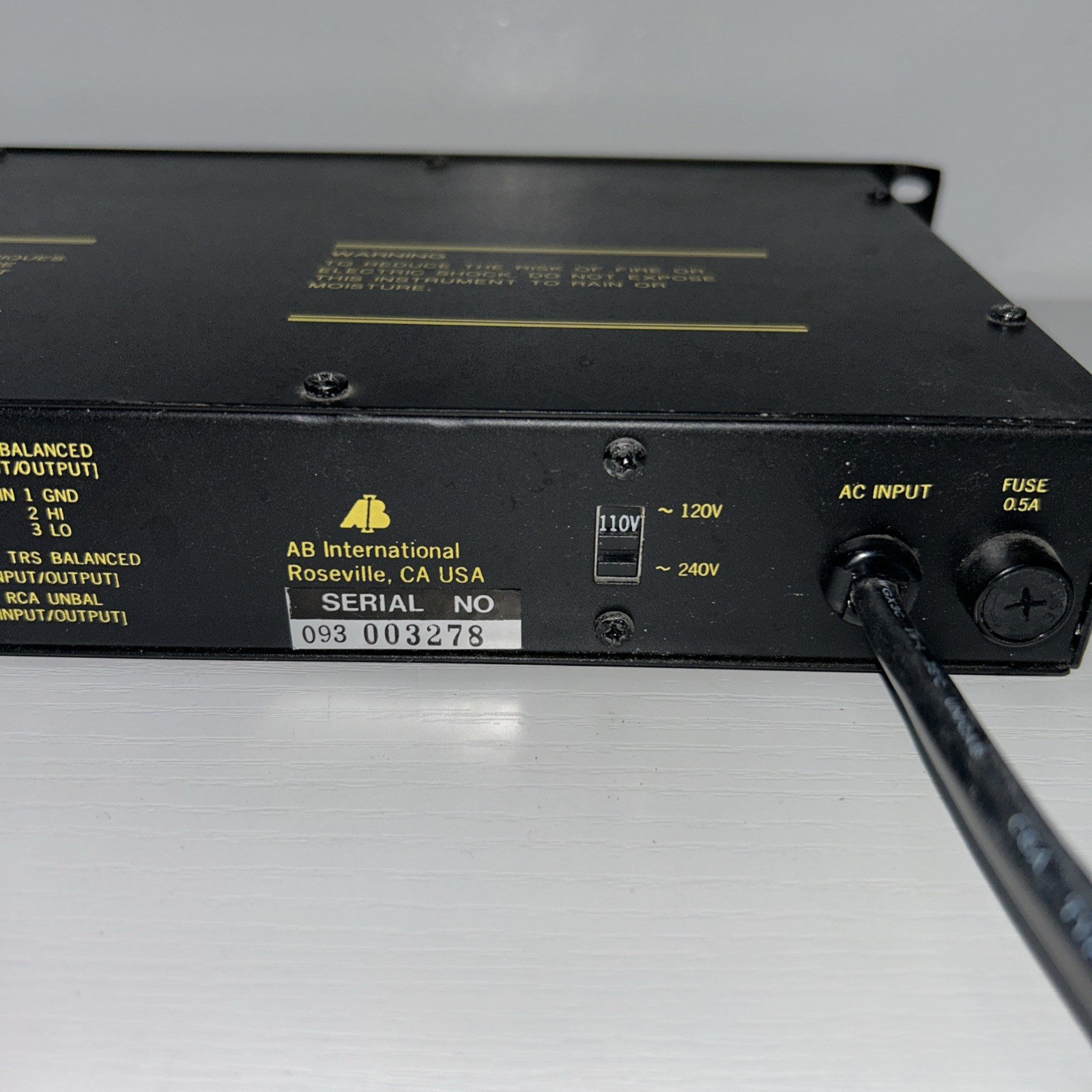 EUC AB INTERNATIONAL MODEL 131 RACK GRAPHIC EQUALIZER, READ