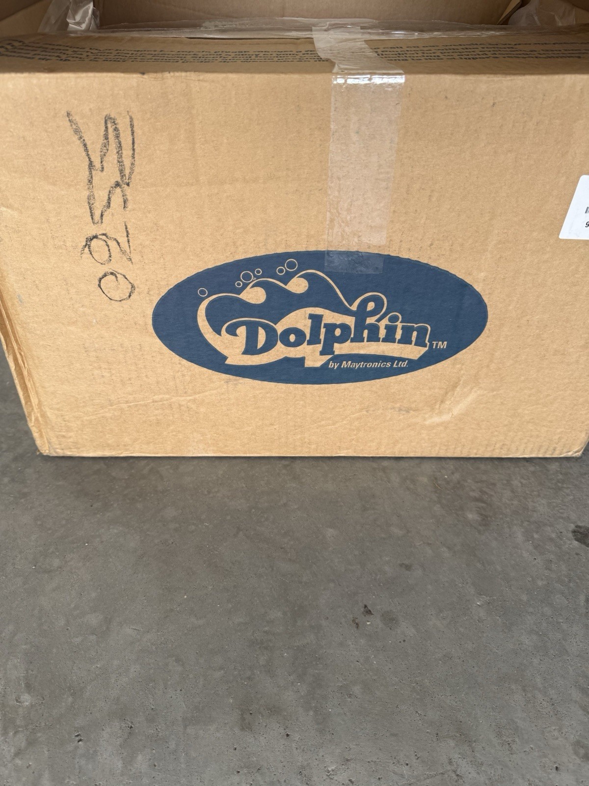 Dolphin™ Active Solo Robotic Pool Cleaner