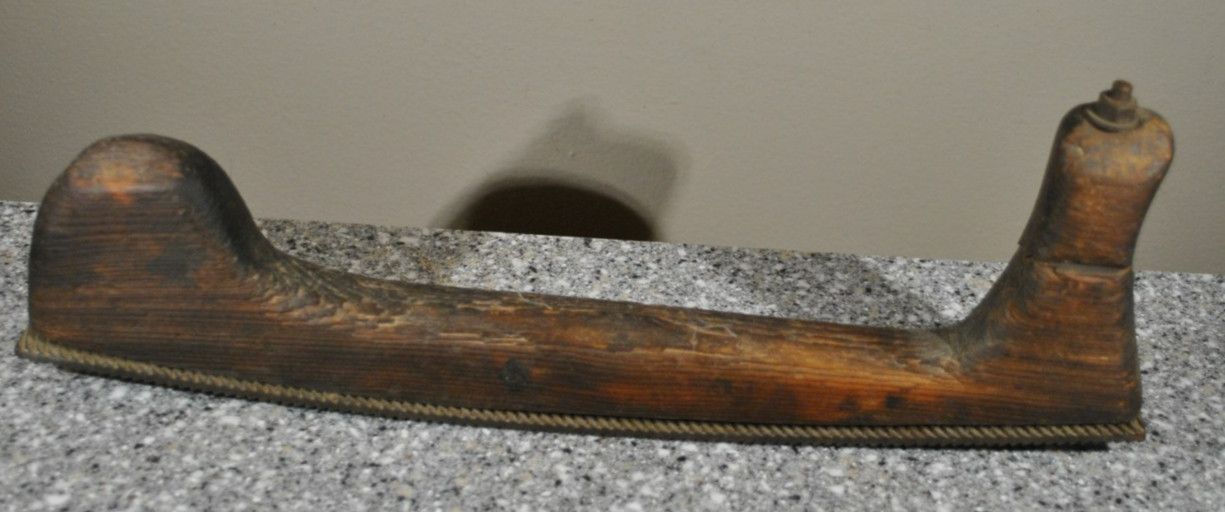 VINTAGE RASP WOOD HANDLE AUTO BODY, FARMER, BLACKSMITH 14" LONG-SHARP!