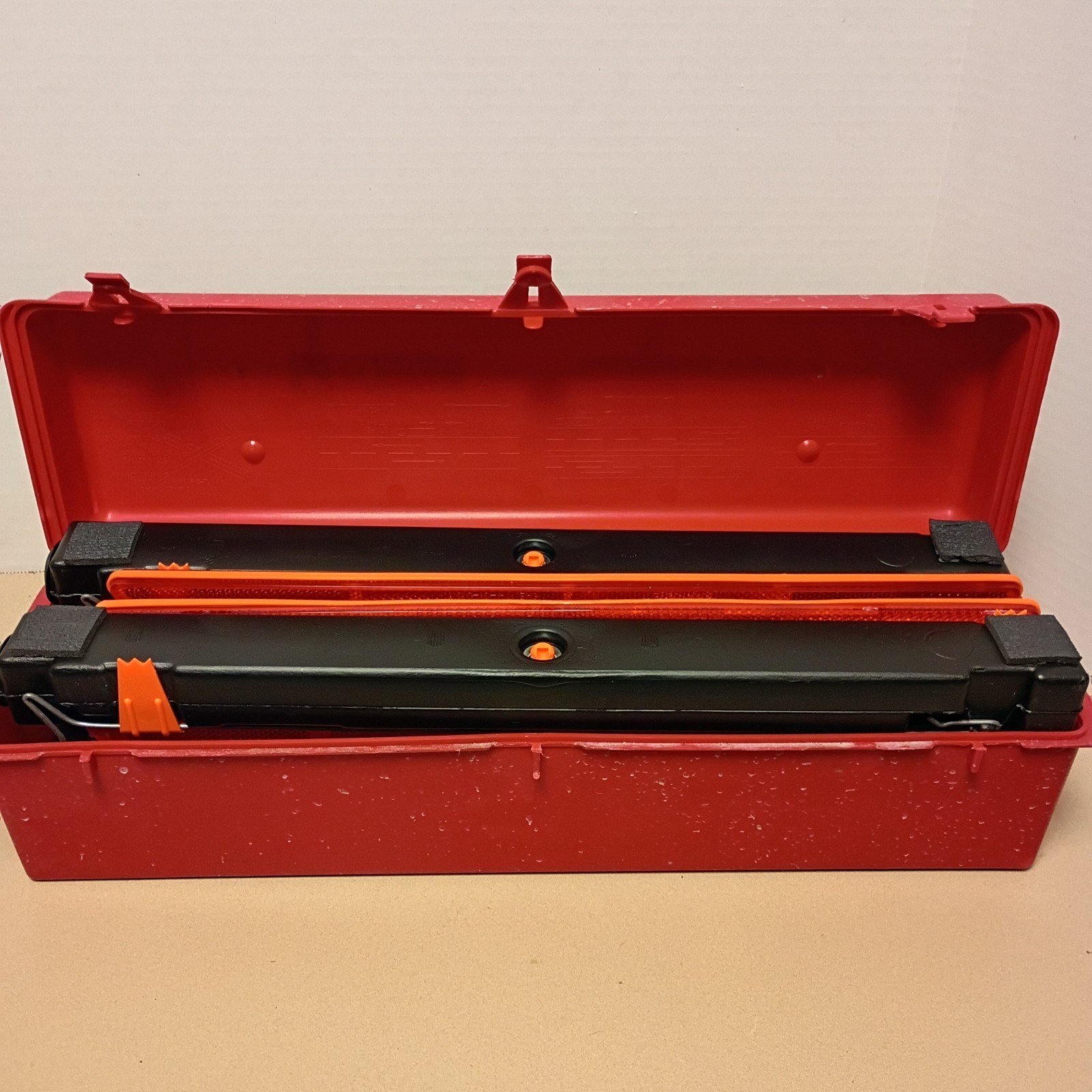 Cortina Strato-Flare 219 Safety Kit Highway Flare set of 3 Hardshell case