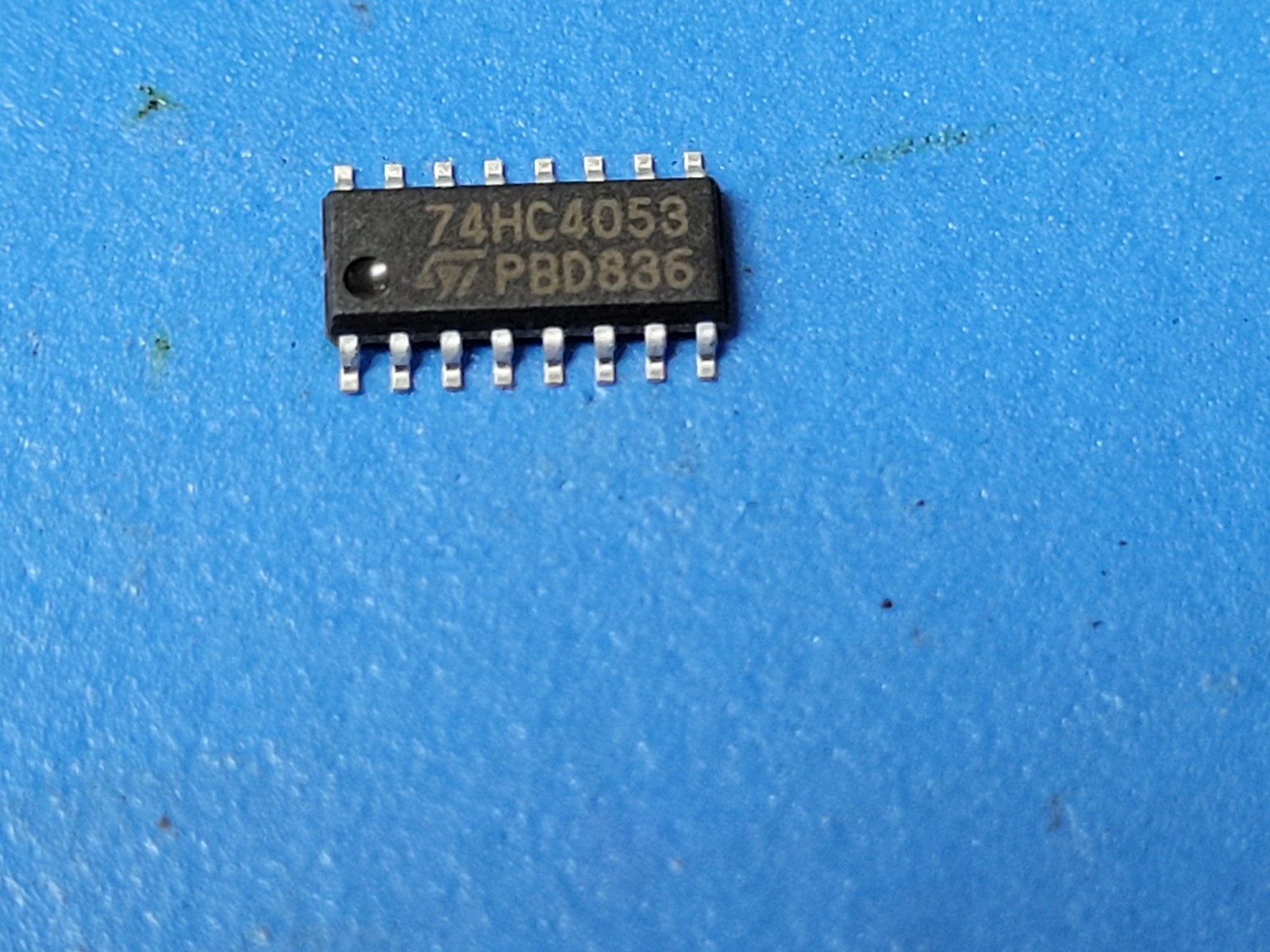 (10 PCS) M74HC4053RM13TR STMICRO IC SWITCH SPDT X 3 100OHM 16SOIC ROHS
