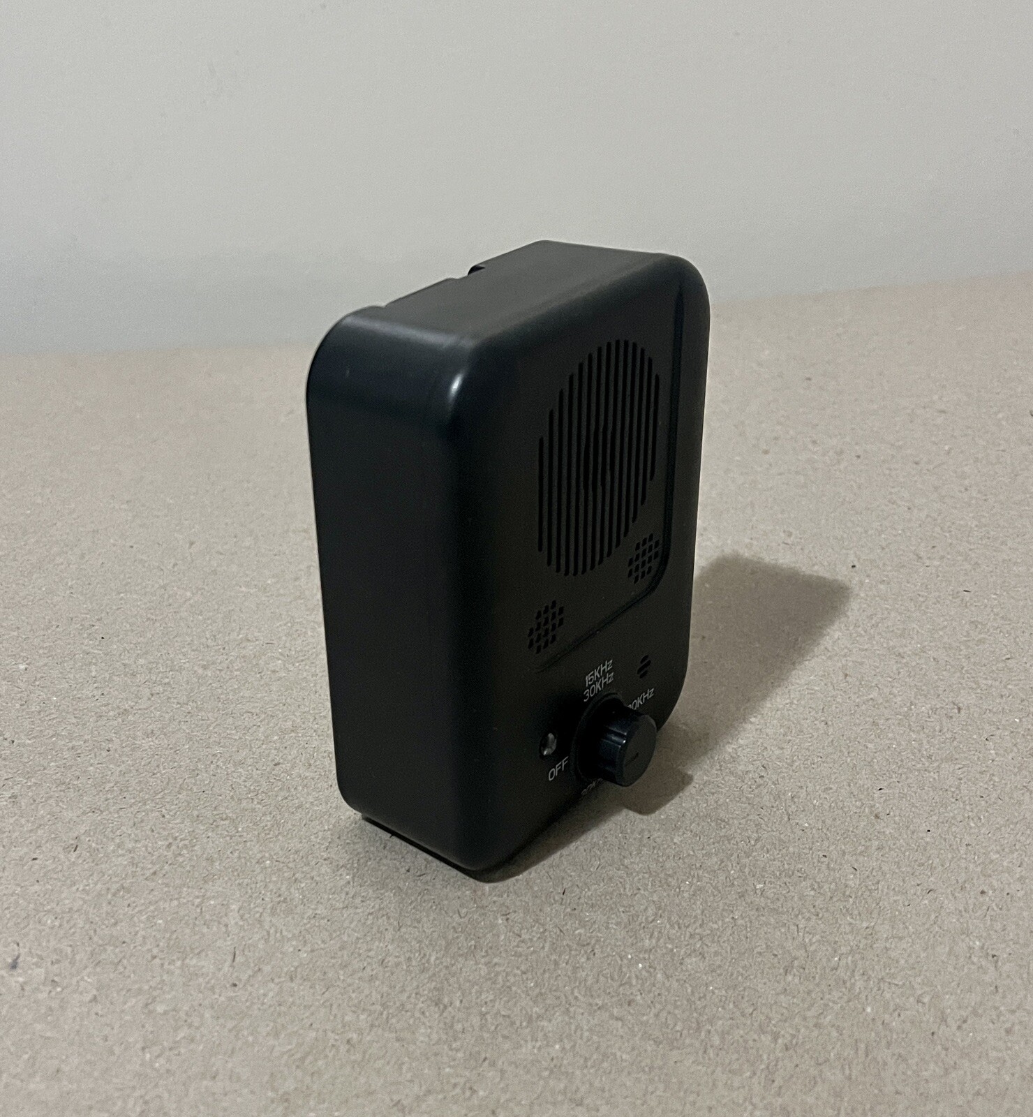 Anti Barking Device, 3 Adjustable Sensitivity and Frequency Levels