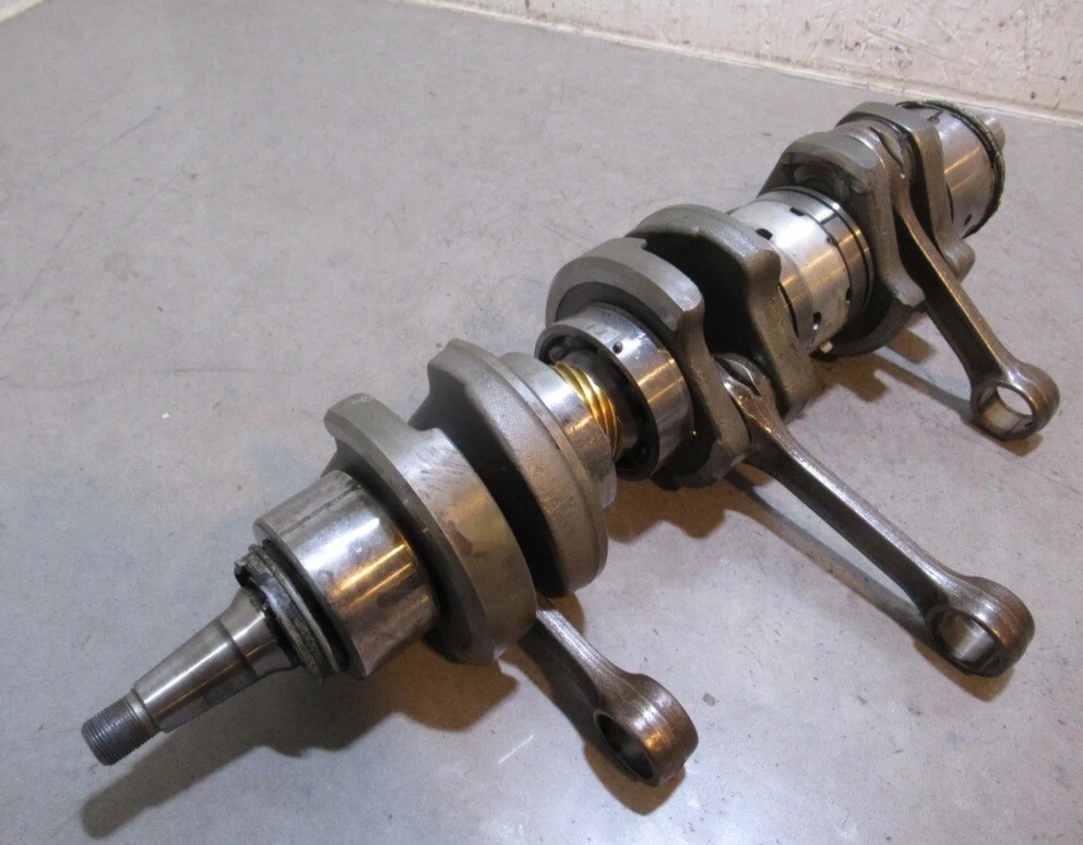 2002 03 04 Yamaha SX Viper 700 CrankShaft Lower Motor Crank Engine SRX Case