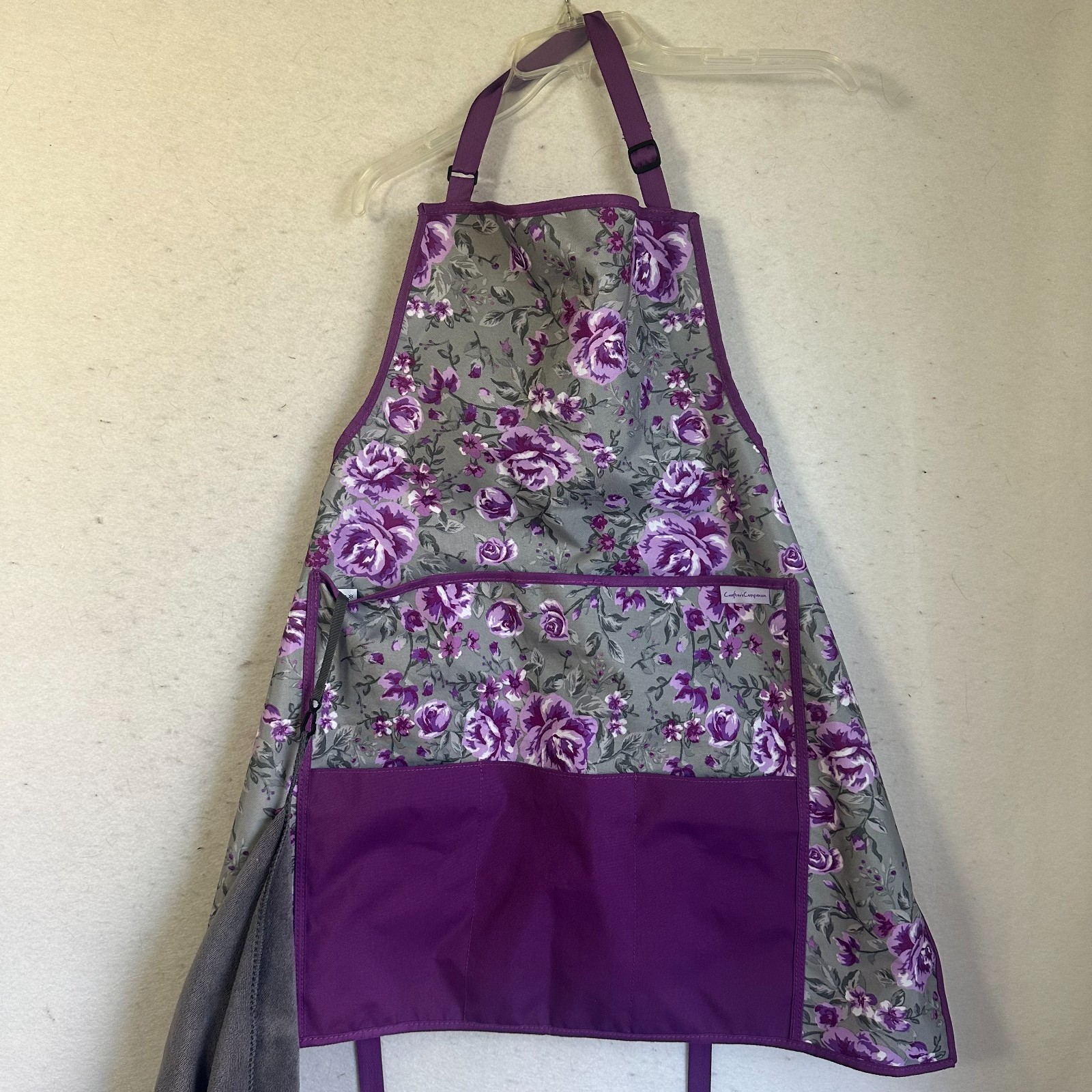 Crafters Companion CC Craft Apron to Protect When Painting, Inking and Gluing