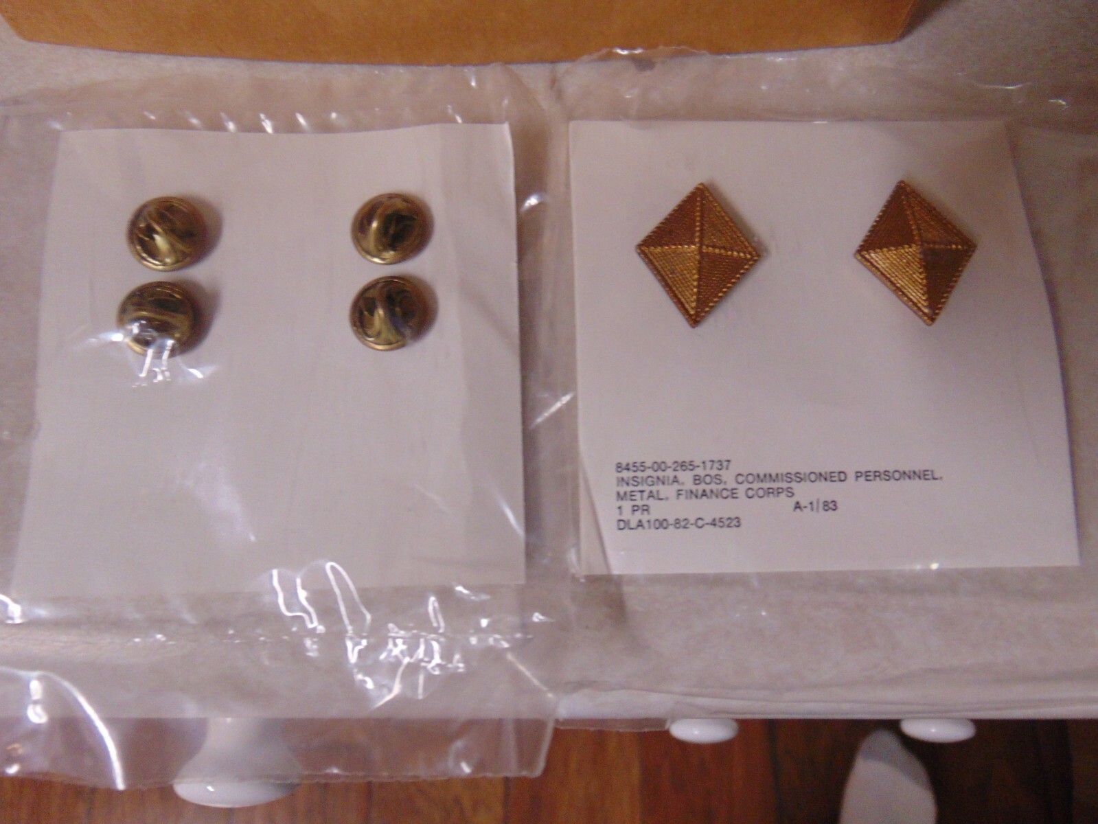 MILITARY INSIGNIA BRAND NEW METAL  SET OF 2 FINANCE CORPS COMMISSIONED PERSONNEL