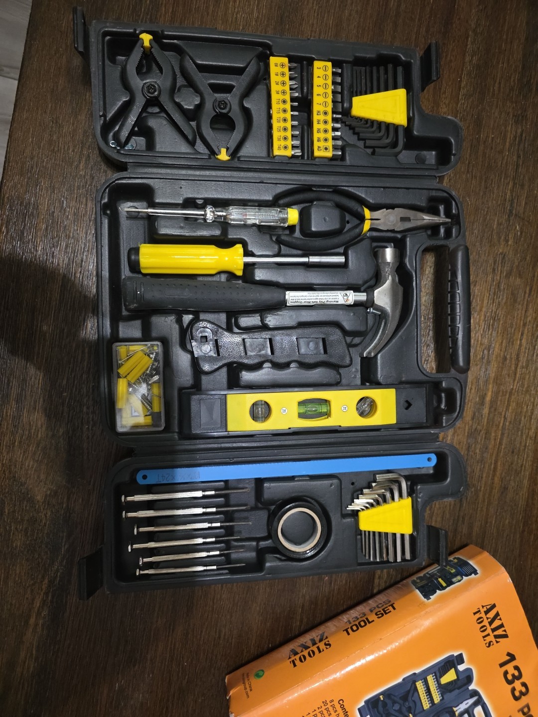Axiz Tools 133 Piece Set - NEW