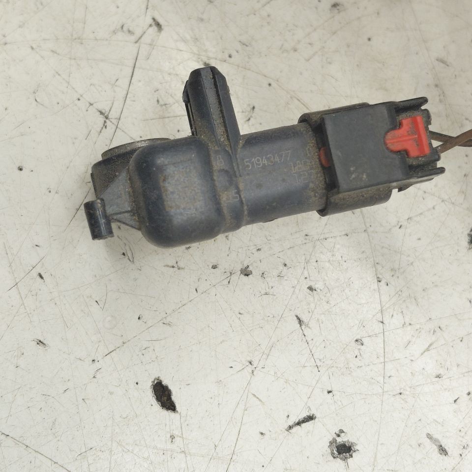 2018 Fiat 500 X Model Contact Sensor