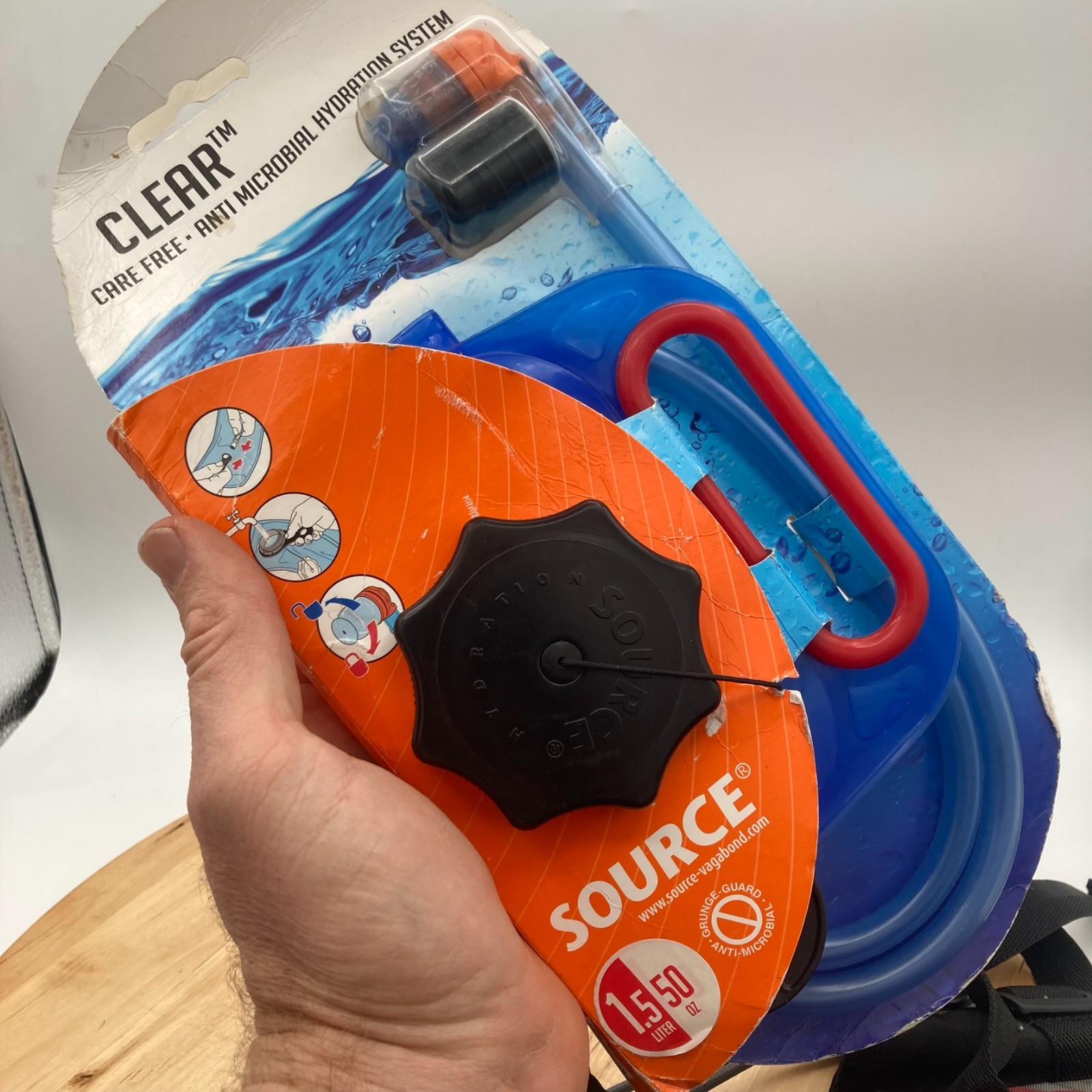Camelbak Lobo Hydration Pack with NOS Source Clear Antimicrobial H2O Bladder