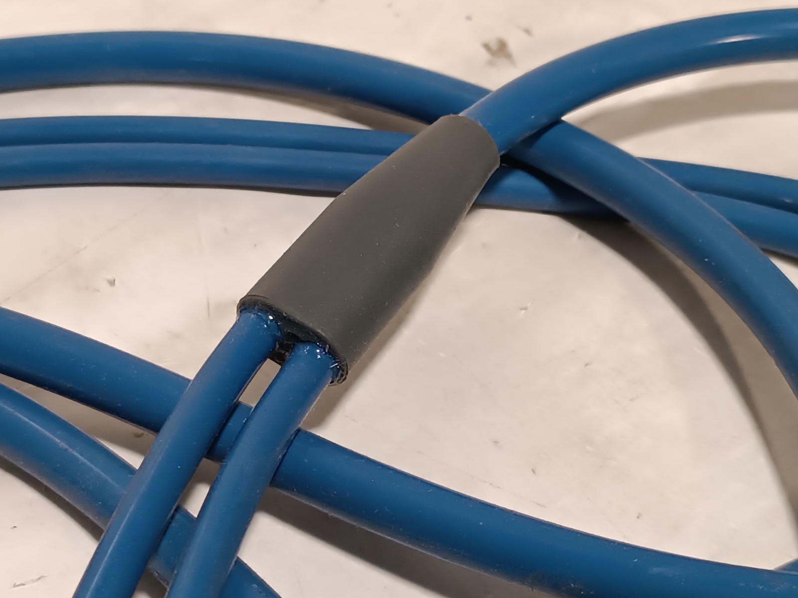 Stryker Invuity 11285 Rev A Bifurcated Fiber Optic Cable 140" Length