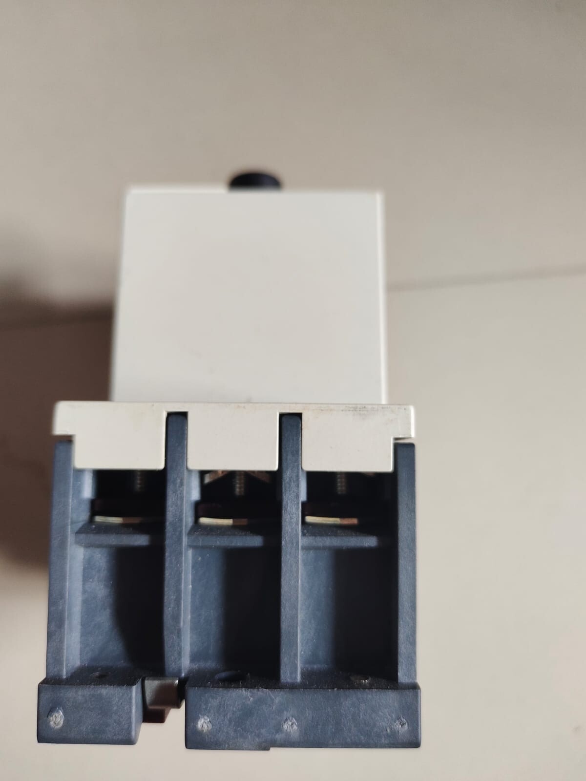 SIEMENS 3VE3 000-2KA 00 Circuit Breaker