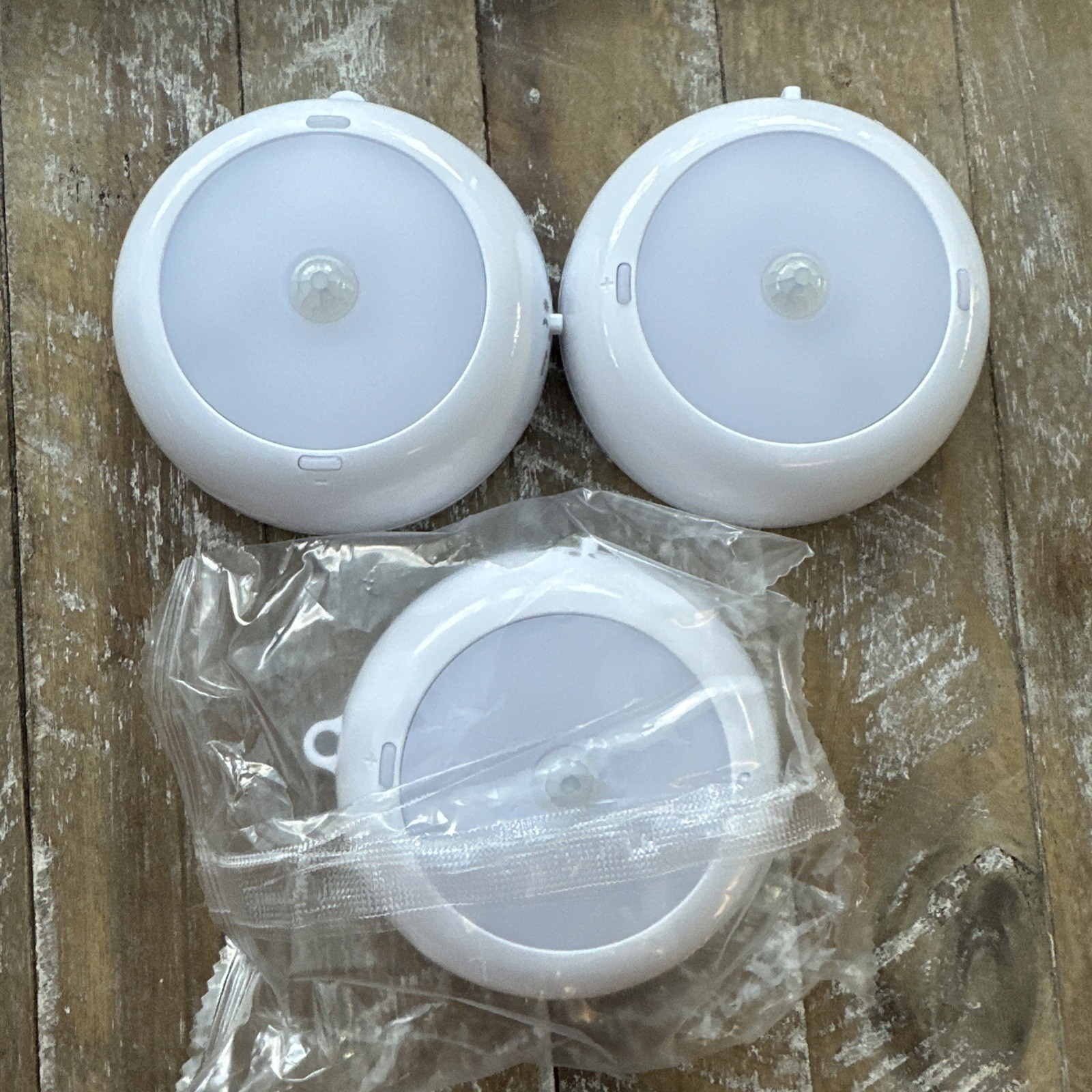 Motion Sensor Light Indoor, LED Closet Lights Battery 6000k Clean White-3 Pack
