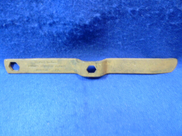 Vintage Rare Two Sizes Hex Metal Steel Wrench Dively Garage Woodbury PA