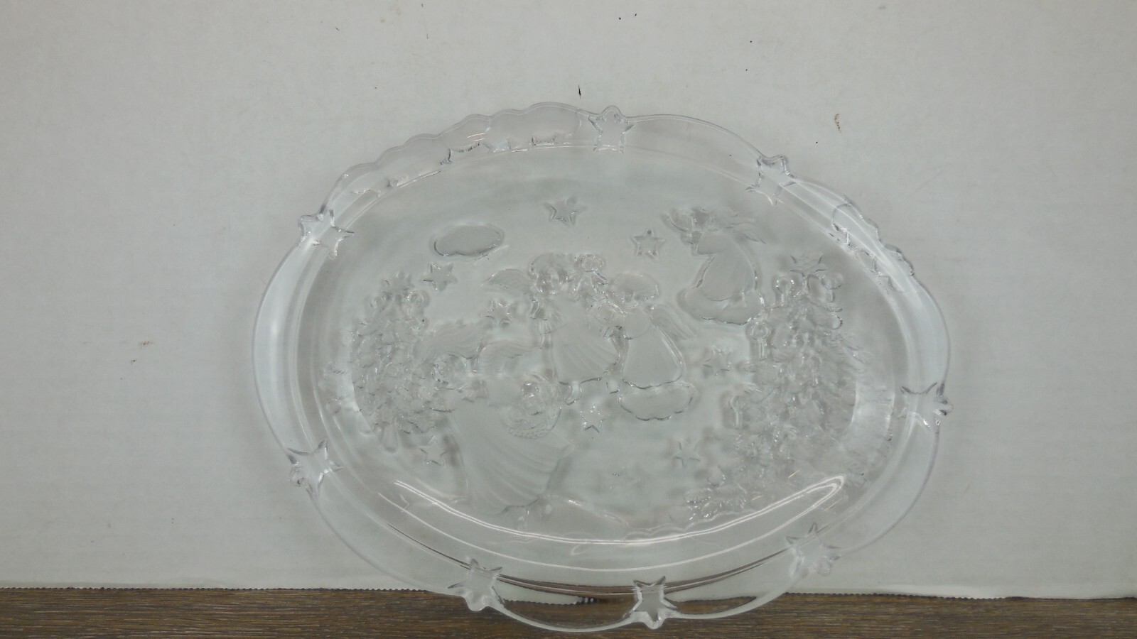Mikasa Holiday Classics Oval Sweet Dish 9"
