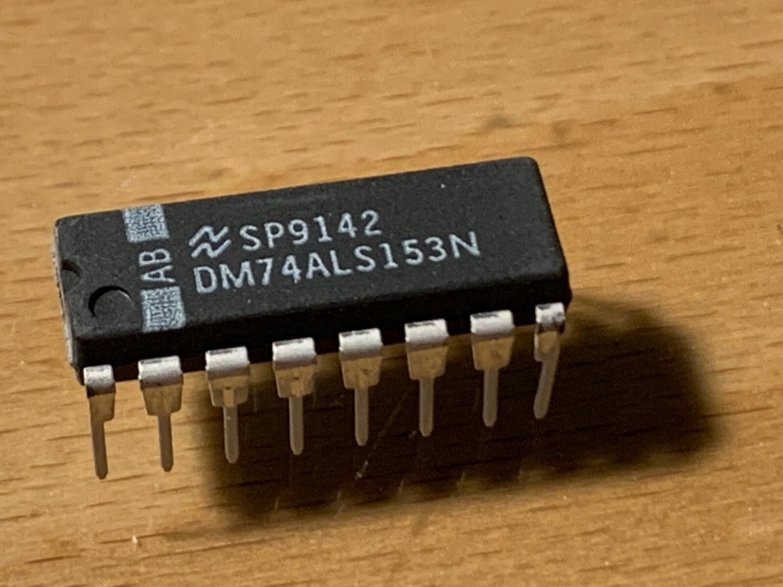 DM74ALS153N - NATIONAL IC - DATA SELECTOR/MULTIPLEXER, 16 pins DIP