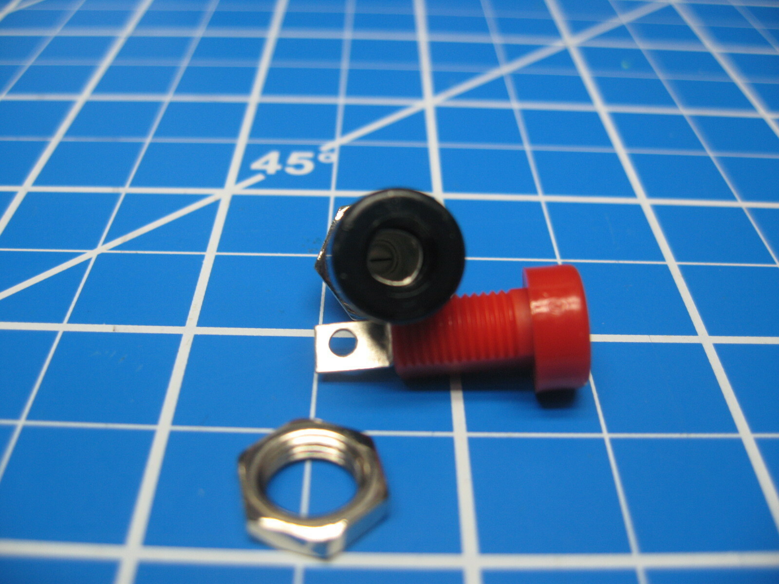 Johnson Cinch - Banana Jack - Surface Mount - 4mm Diameter - 1 Pair Red/Black