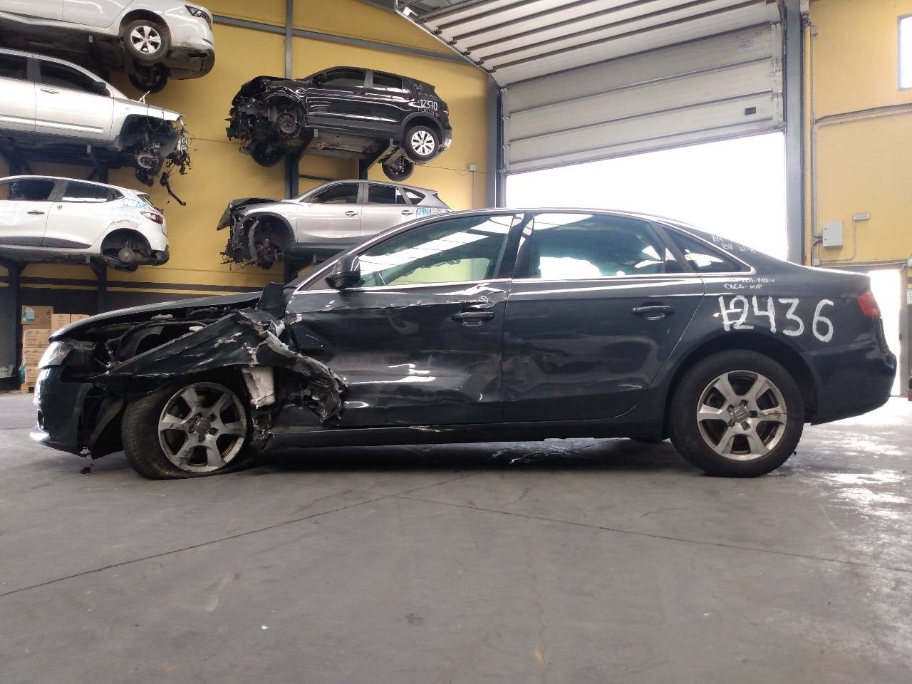 REAR RIGHT ANKLE / 2524202 FOR AUDI A4 BER. B8 BASICO