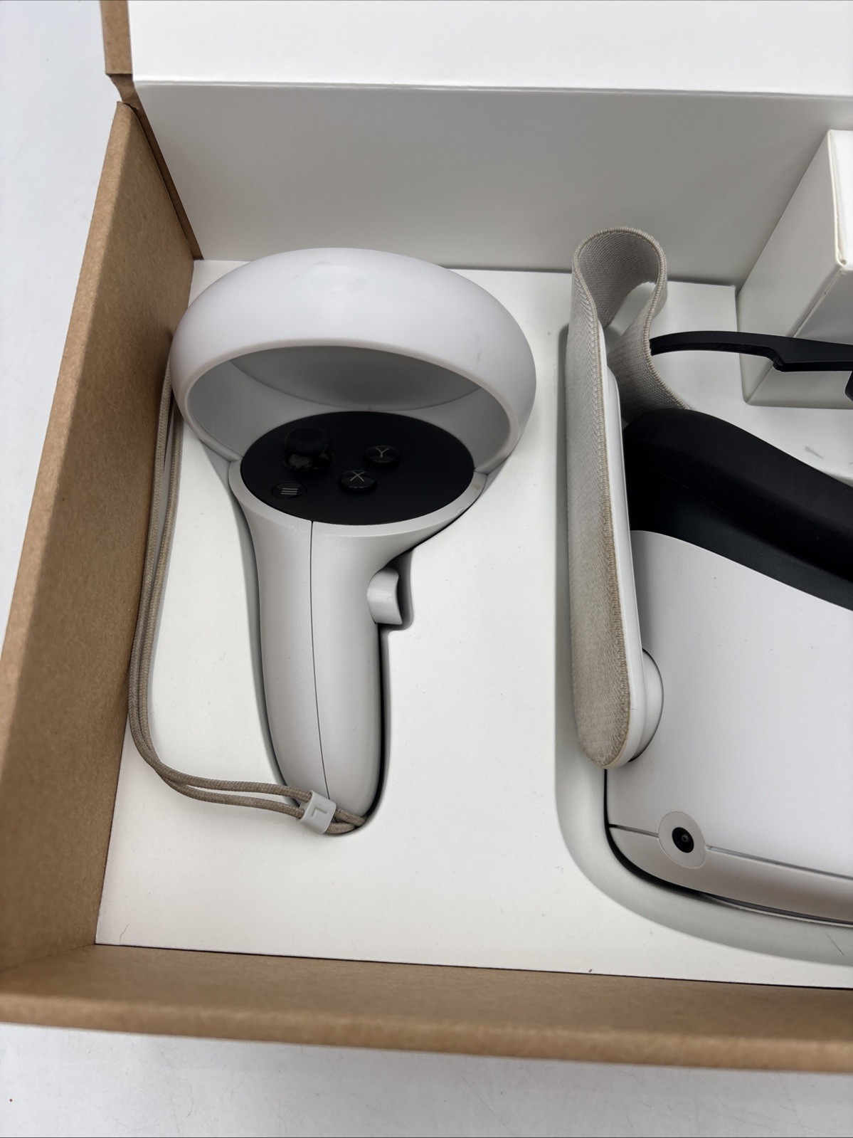 Meta Oculus Quest 2 128GB VR Headset w/Controllers & Box, Factory Reset Cleaned