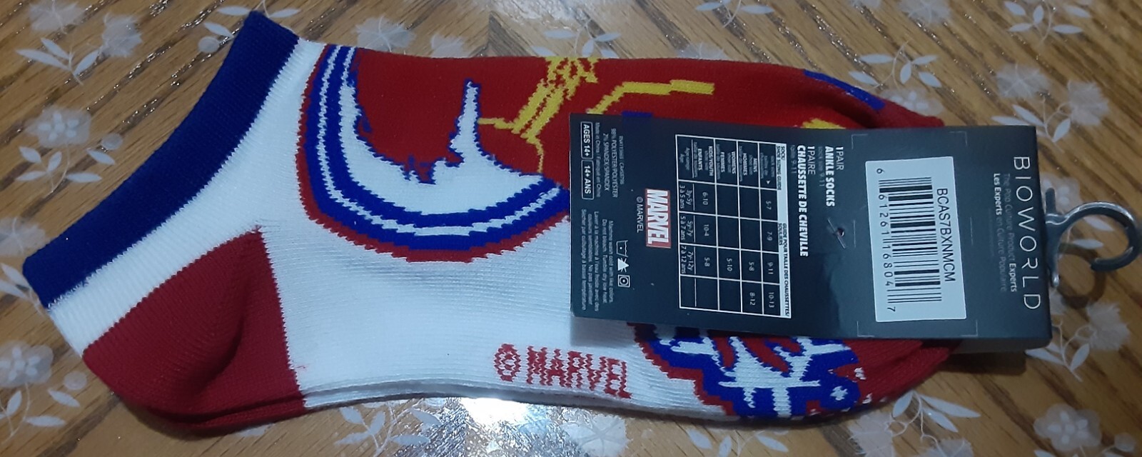 Marvel - Captain Marvel Novelty Ankle Socks - Size 9-11 - New