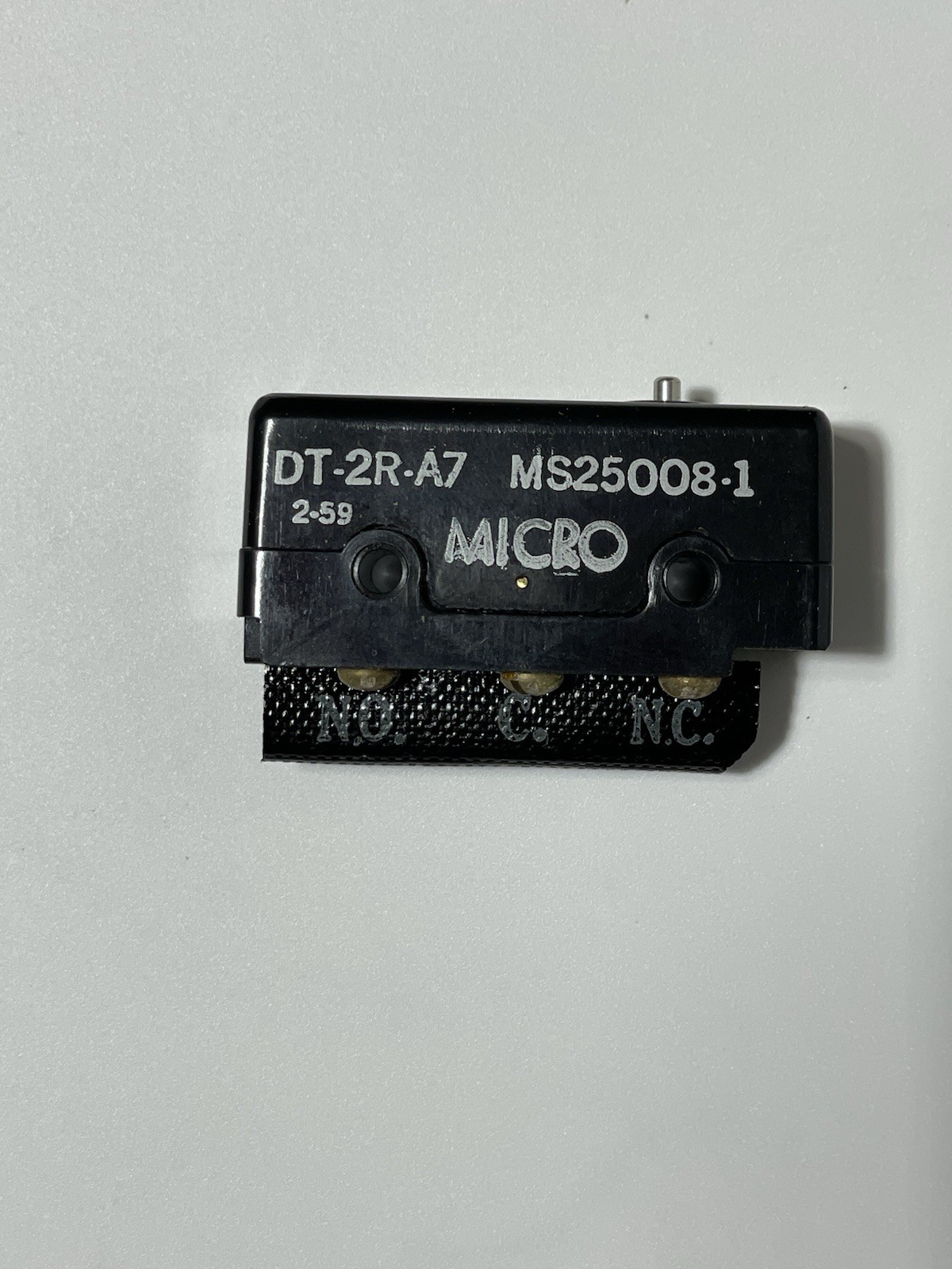 Microswitch MS25008-1 (DT-2R-A7) Landing Gear Limit Switch with Connector