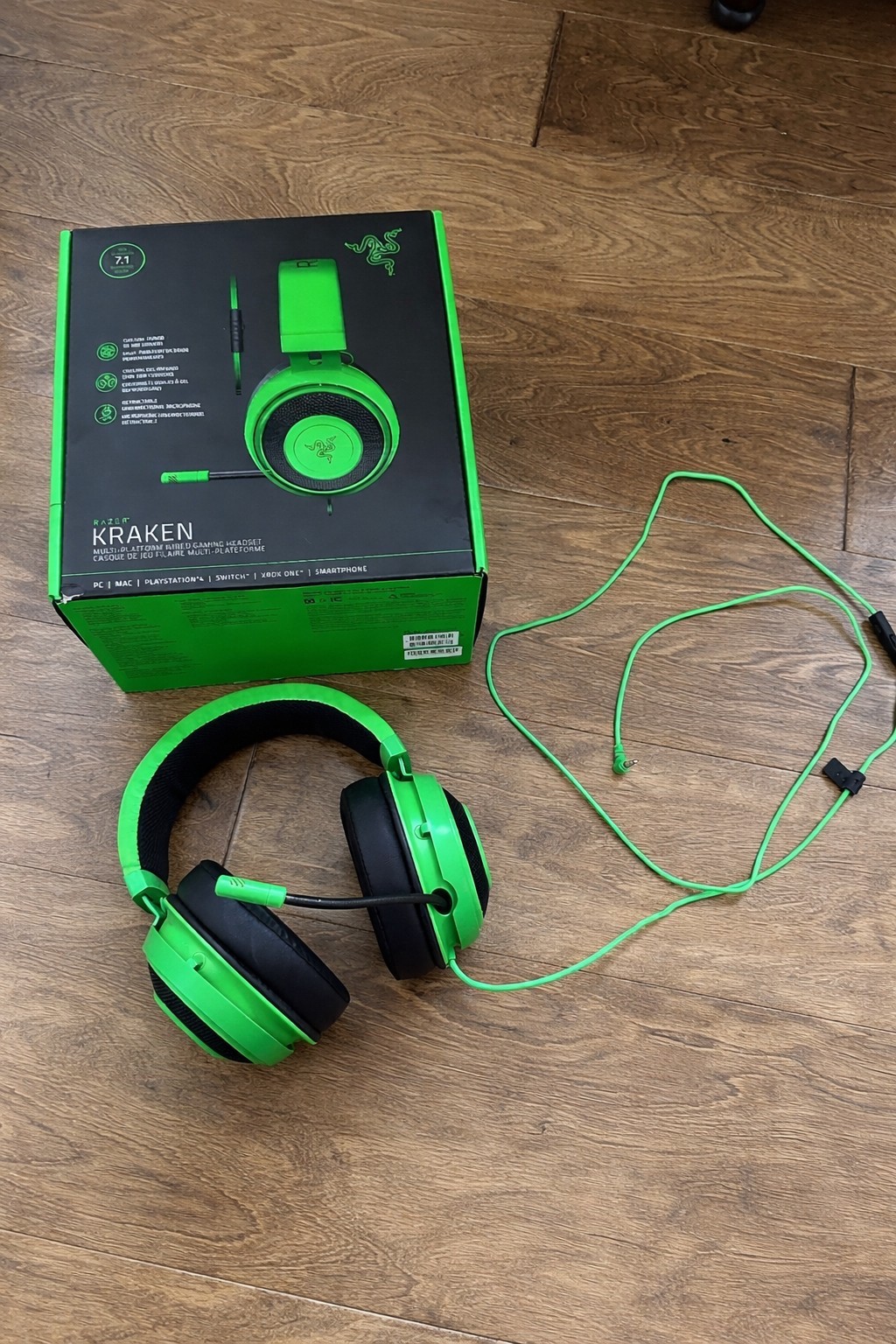 Razer Kraken Wired Gaming Headset Green Multi Platform PC PS4 Xbox Switch w/box