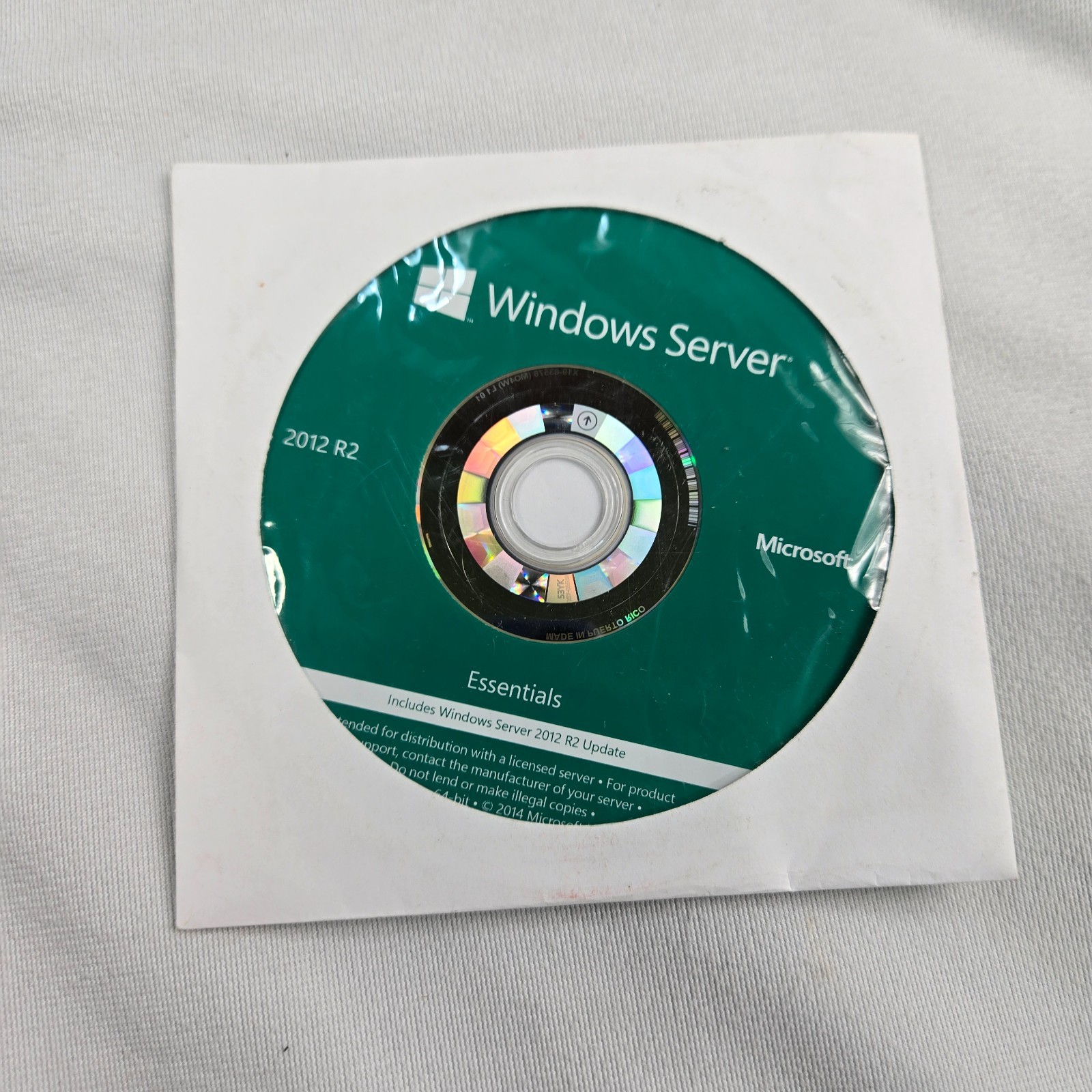 Microsoft Server 2012 R2 Essentials Installation CD-ROM including R2 Update