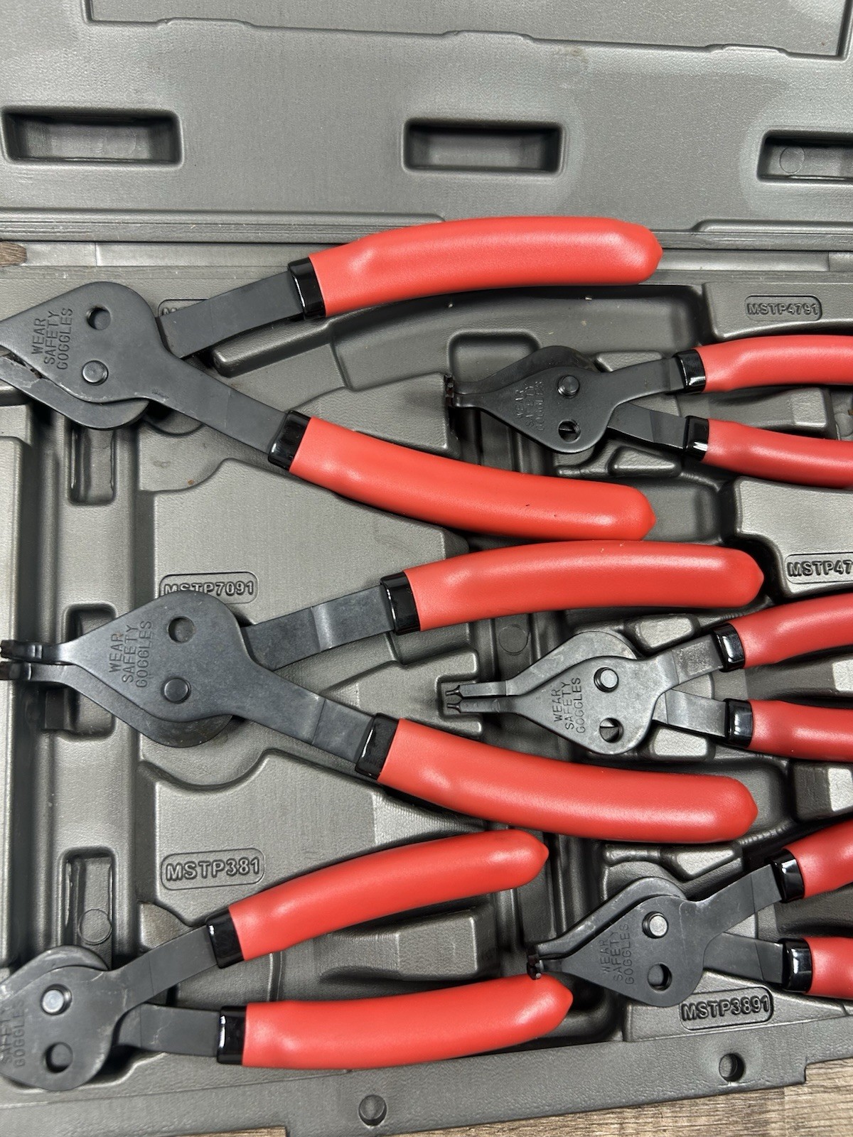 Matco Tools Snap Ring Pliers Set SMSTP6B W/ Hard Case Black/Red
