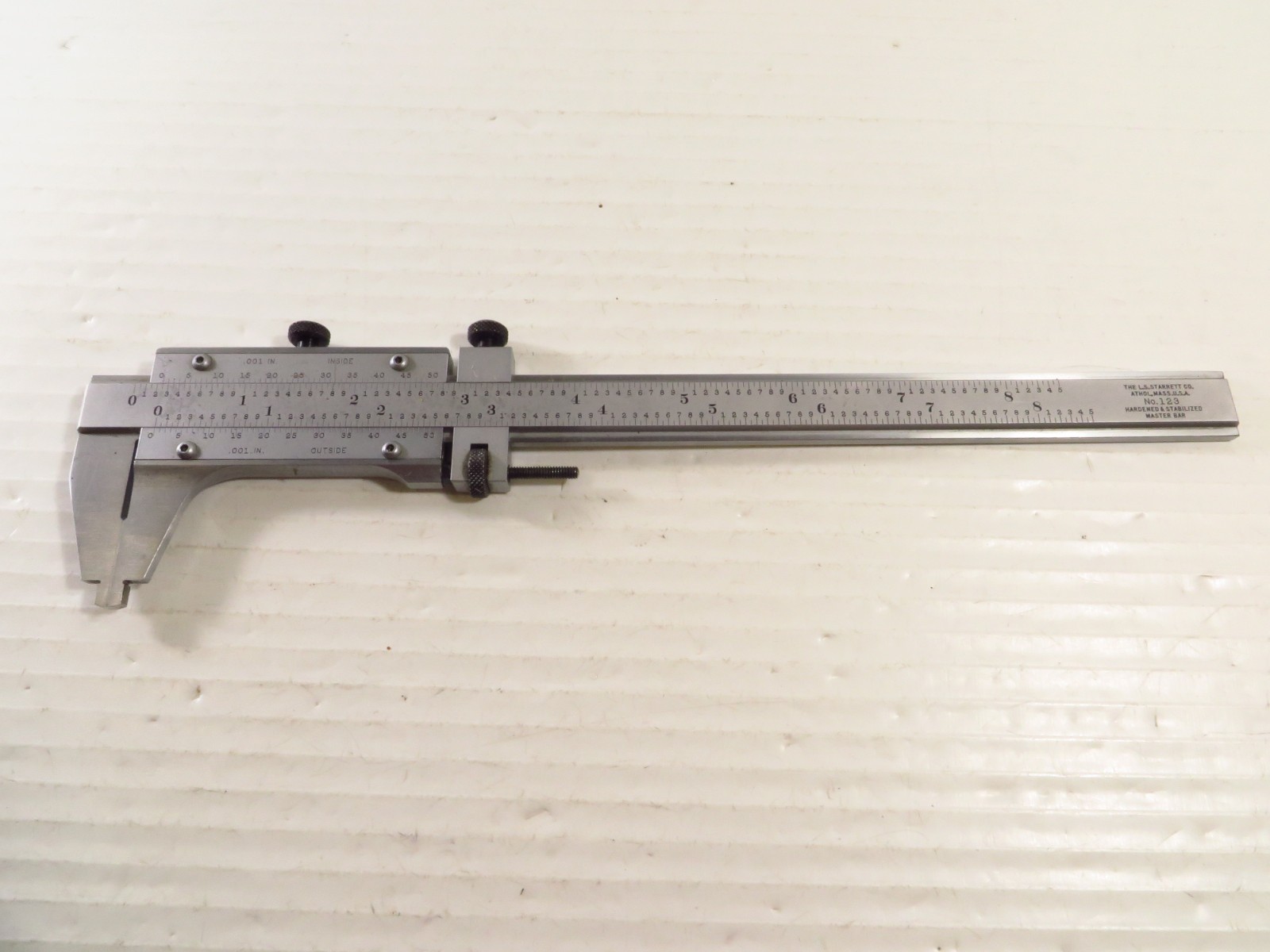 L.S.Starrett Co No. 123 Vernier Caliper Inside Outside Measuring Instrument