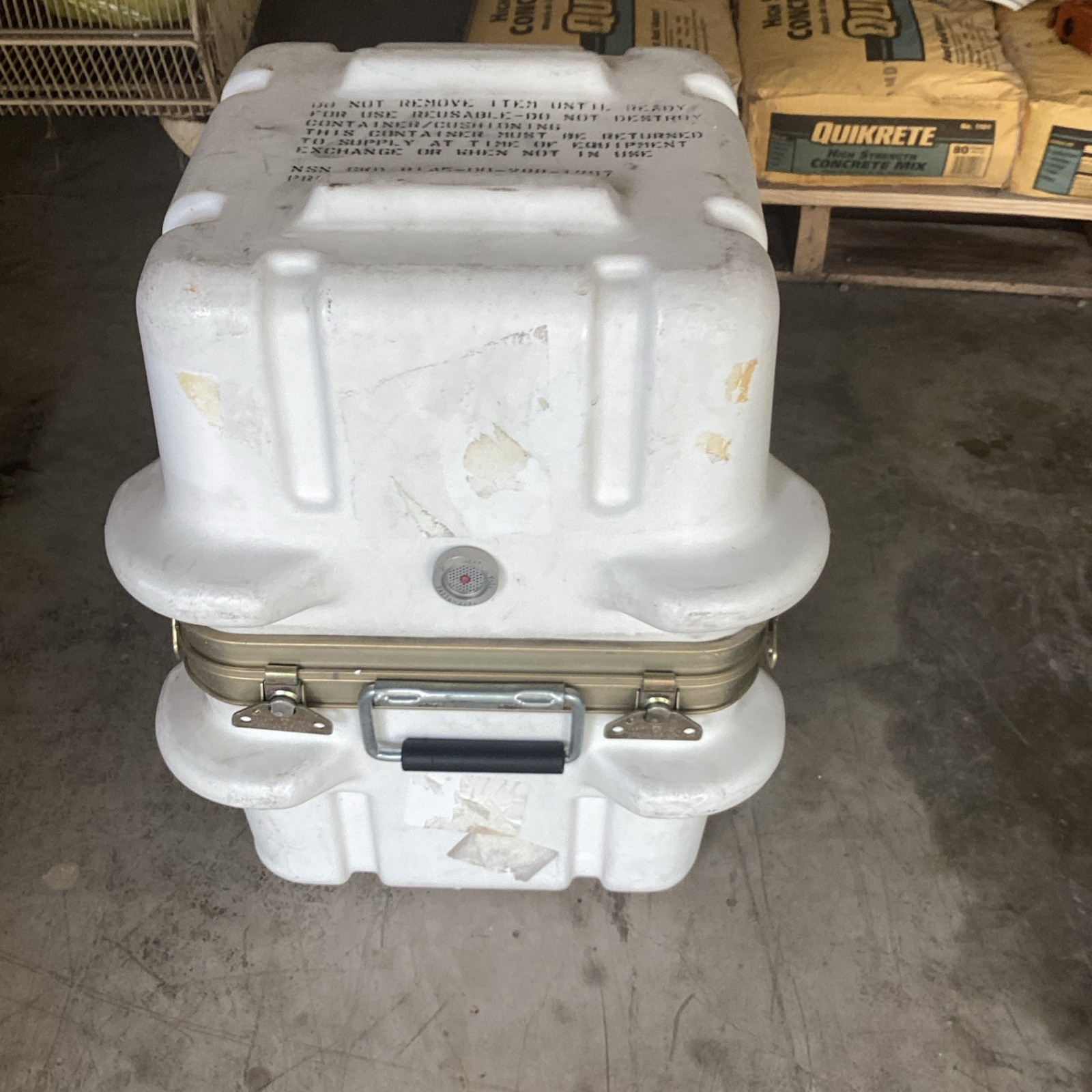 *US MilitaryReusable Shipping & Storage Container