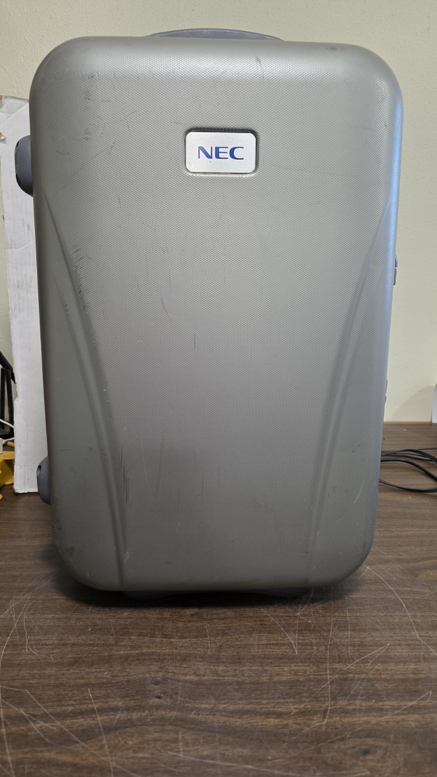 NEC LT260 Projector 606 Hours