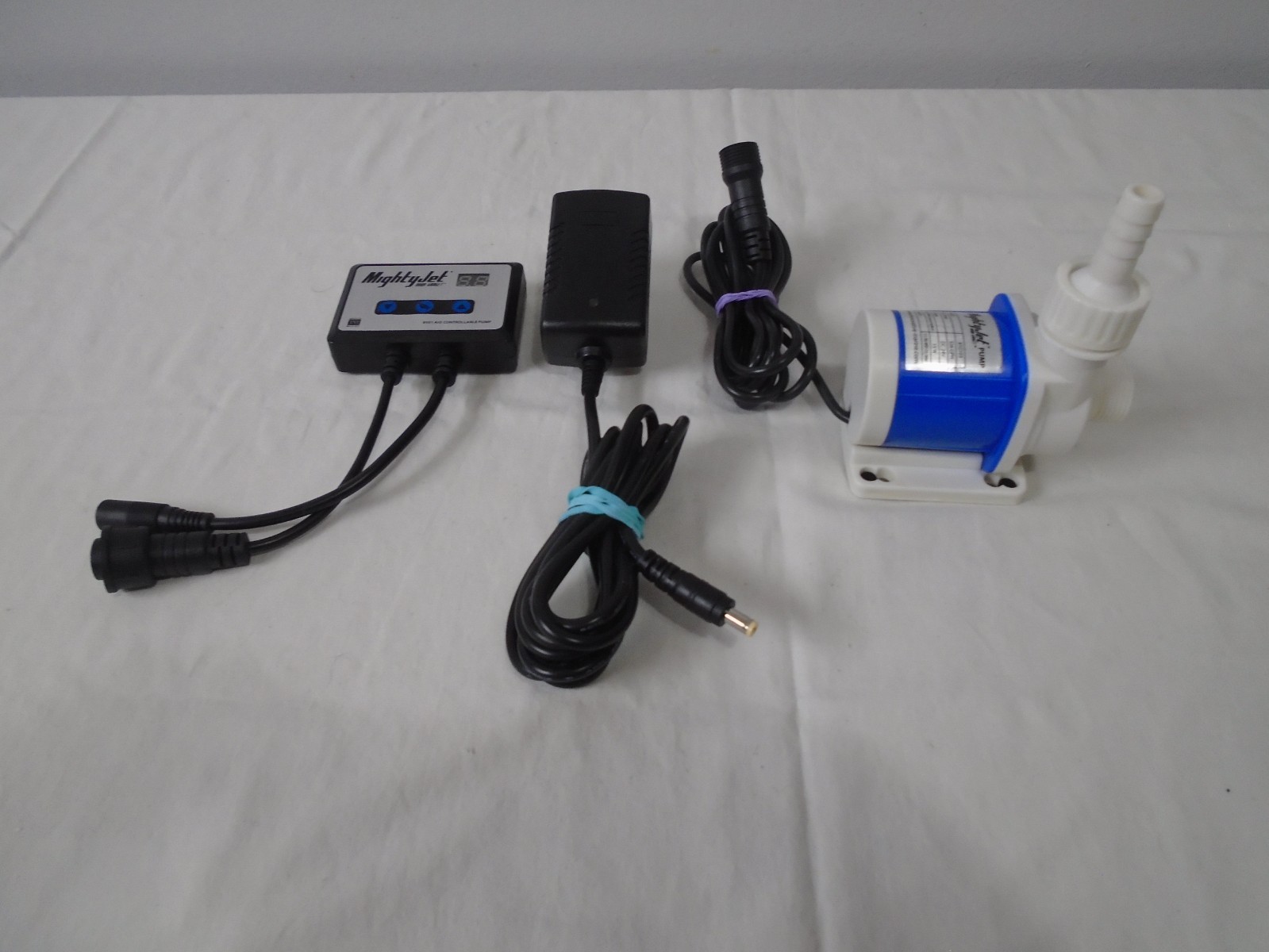 Innovative Marine MightyJet DC Return Pump 326 GPH Model No. 850103