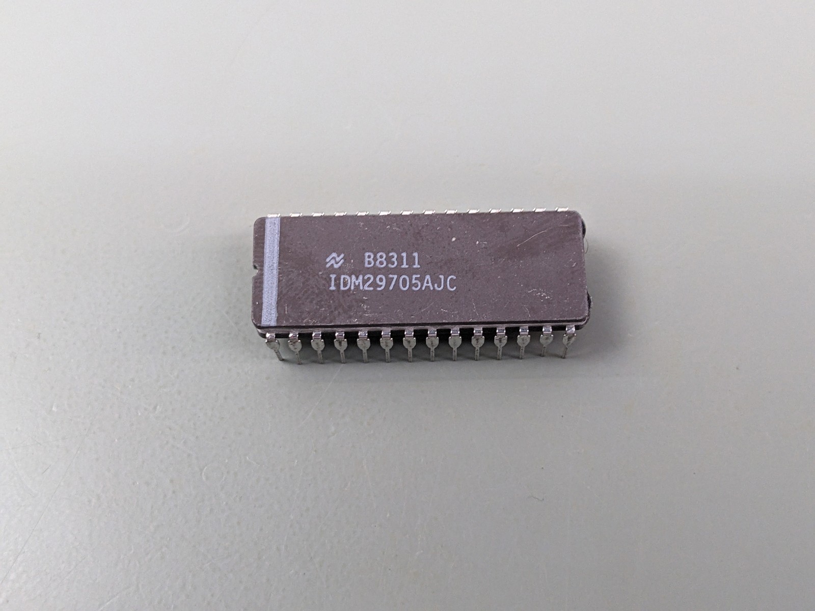(2) IDM29705 Bipolar RAM/Register File ICs 16x4