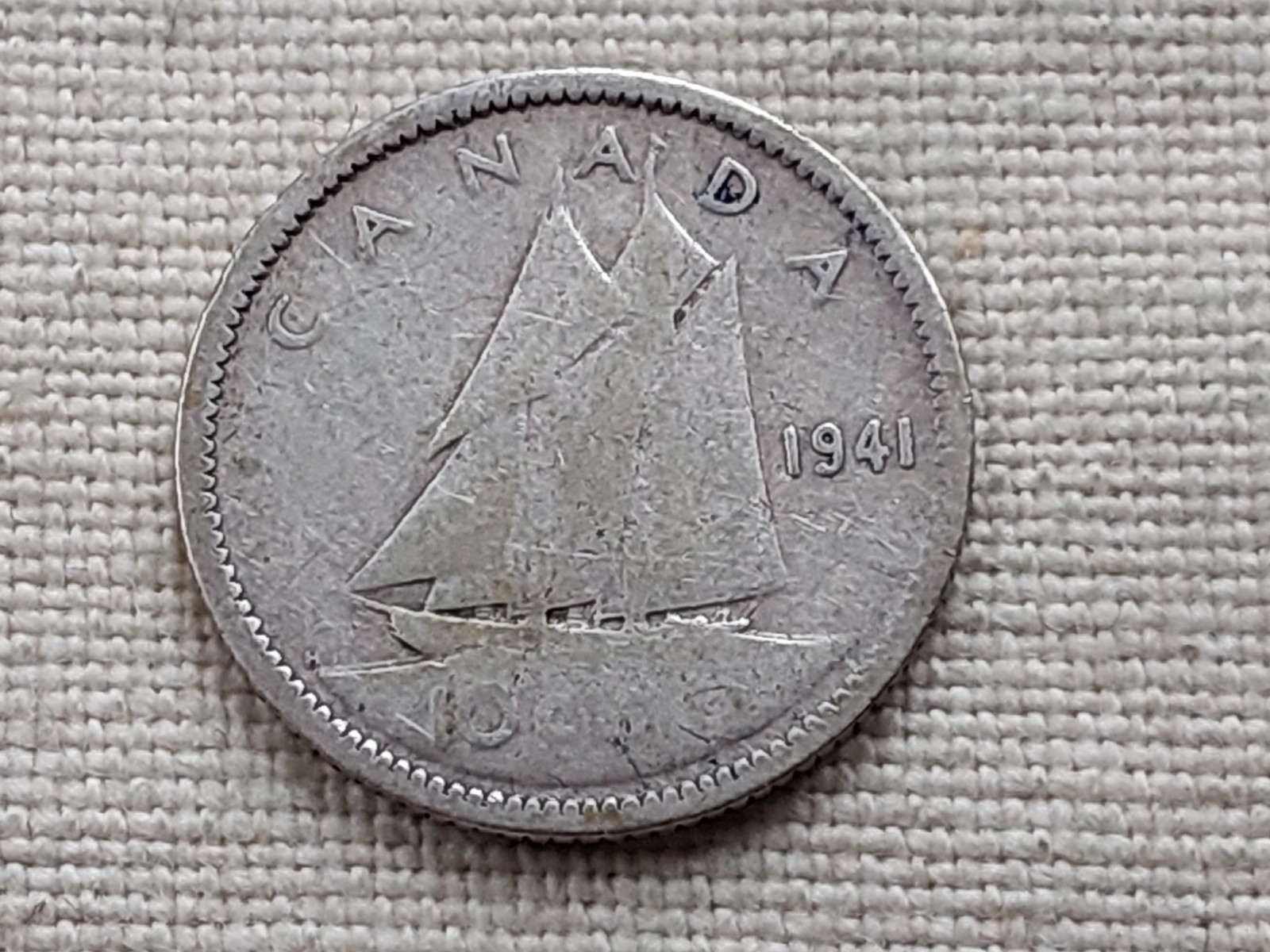Canada 1941 10 cents .800 silver