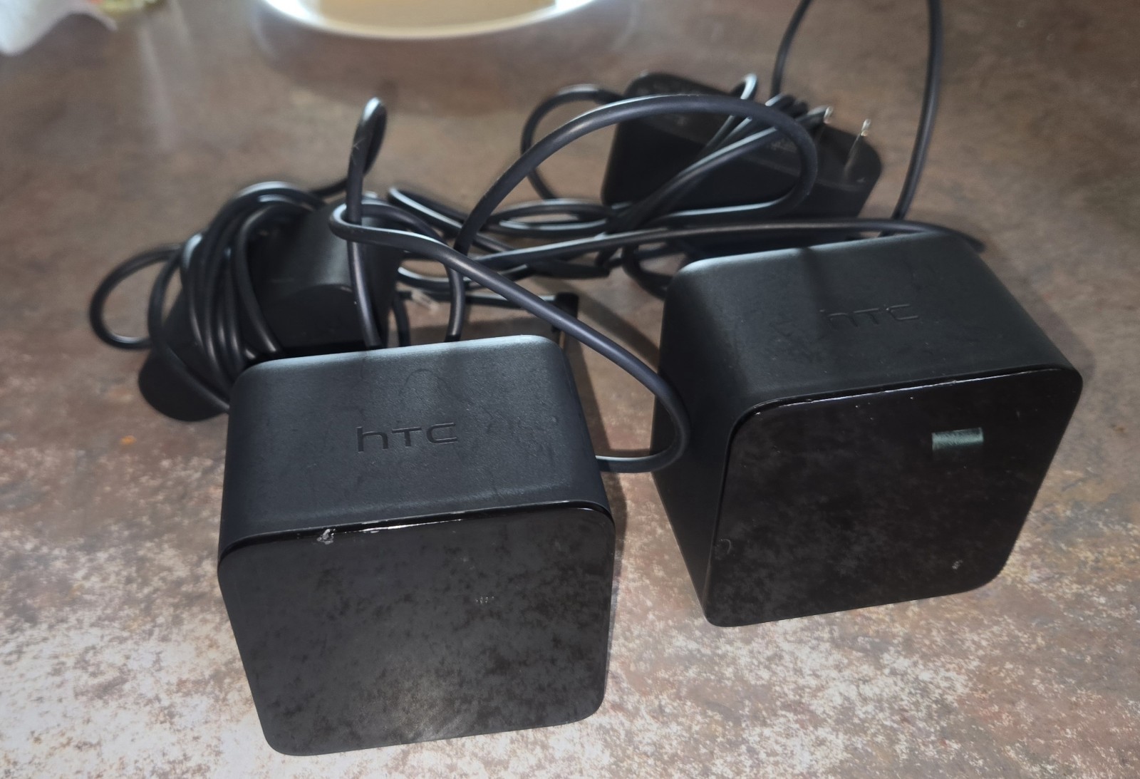 3 HTC Vive 3.0 Tracker Set with 2 Base Stations 1.0 VR, 3 USB Receivers