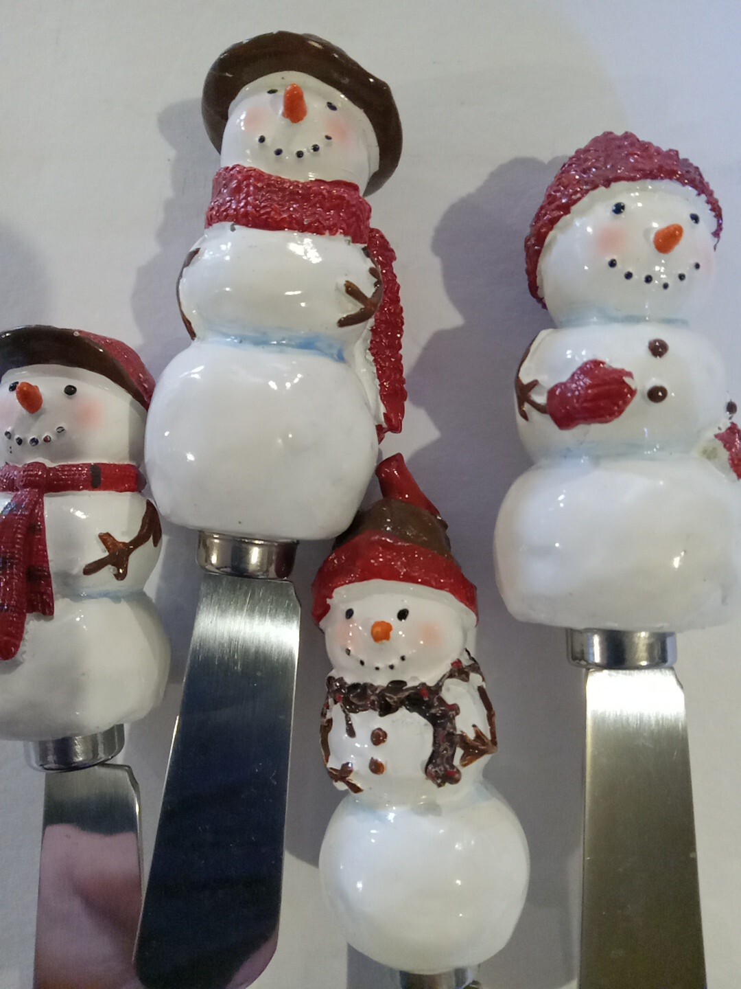 Warm Wishes Set of  4  Snowman Cheese Spreaders Pre-owned But Never Used