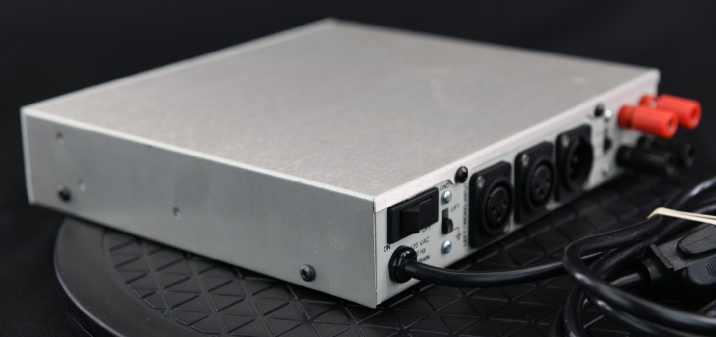 Furman Signal Processing SP-20A Stereo Amplifier 20 Watts/Channel - XLR Inputs
