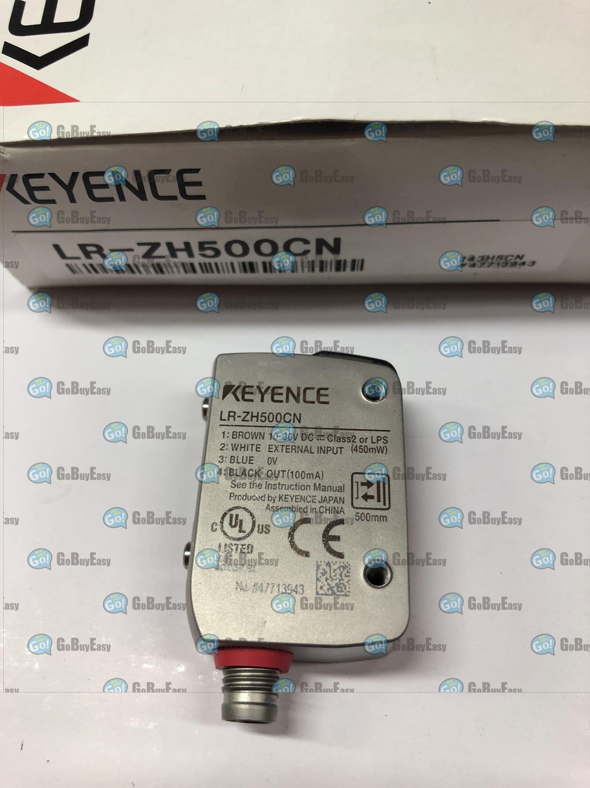 One New KEYENCE laser sensor LR-ZH500CN