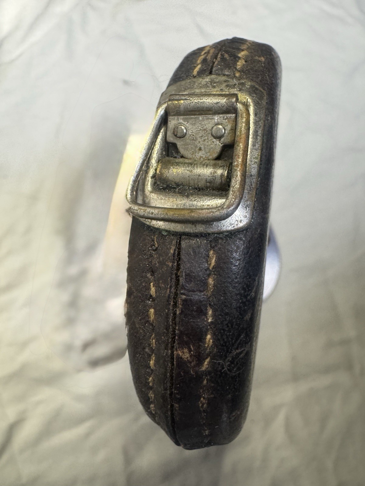 ROE'S STEEL TAPE 50 FEET STITCHED LEATHER CASE ORIGINAL WORKS LOOKSGREAT VINTAGE