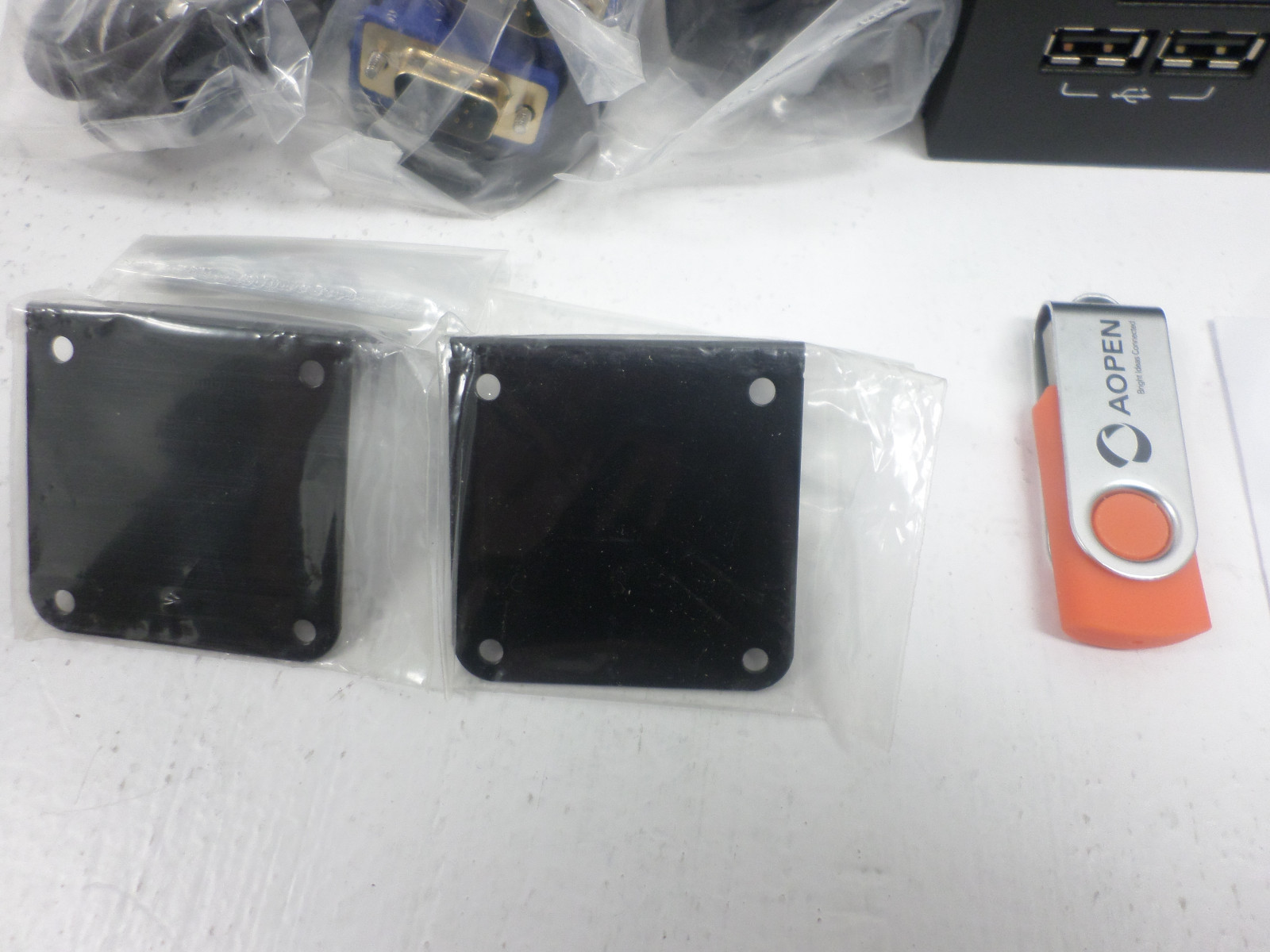 AOPEN TK711P2 Digital Menu Board Solution, 1 x 2 Screen, 791.ADE71.7A60 - NEW!