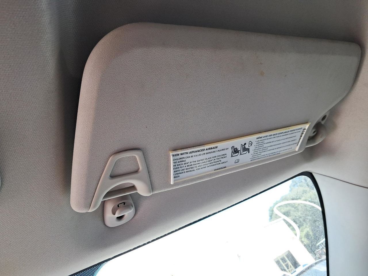 JOURNEY 2015 Glove Box 4772849