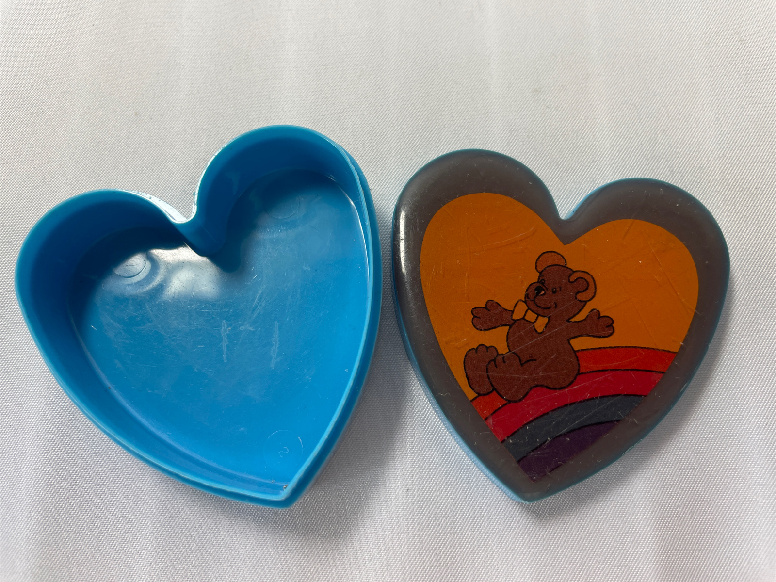 1980s heart box bear on rainbow 2" Blue lid opens