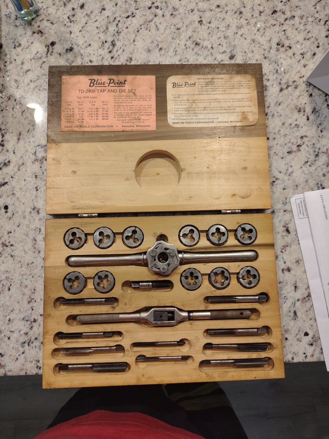 Blue-Point Tools USA TD-2400 Tap & Die Set, 1/4" to 1/2" - Wood Box Complete