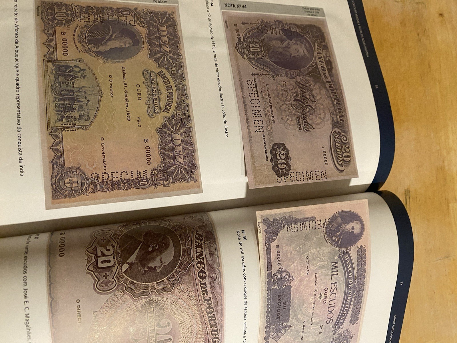 Specimen Banknote Album: Banknote Samples from Portugal